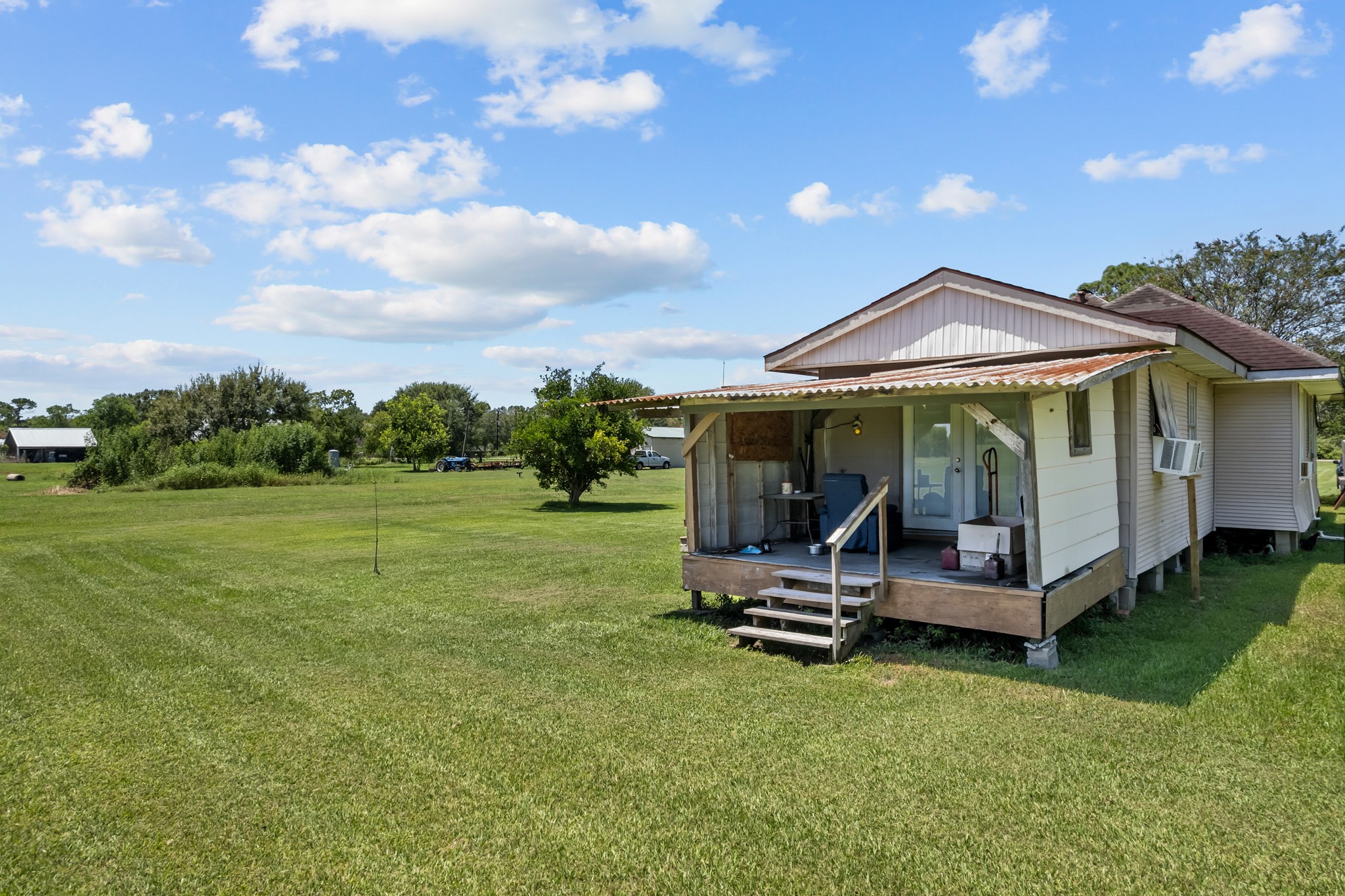 5531 County Road 435, Alvin, TX 77511