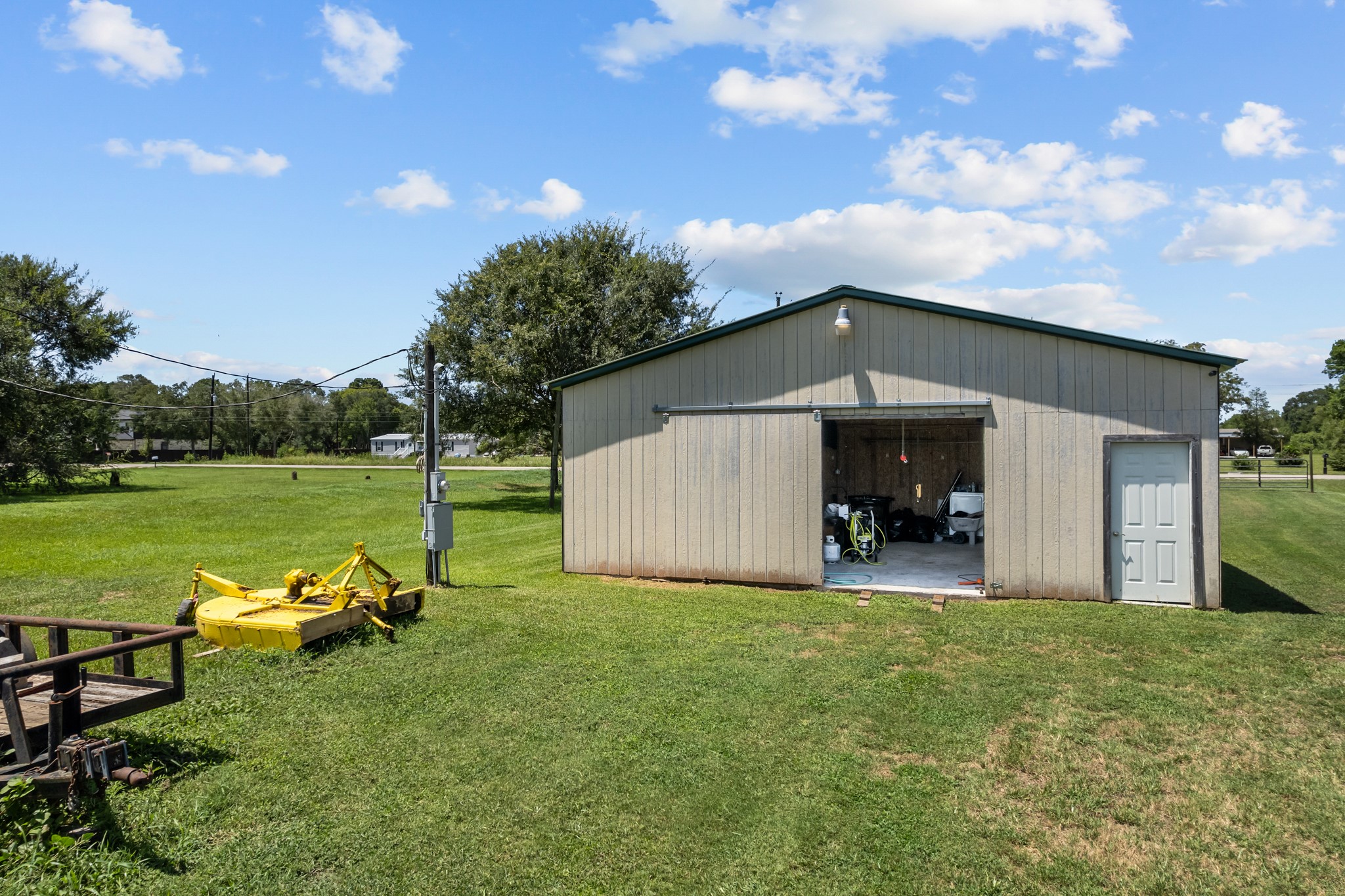 5531 County Road 435, Alvin, TX 77511