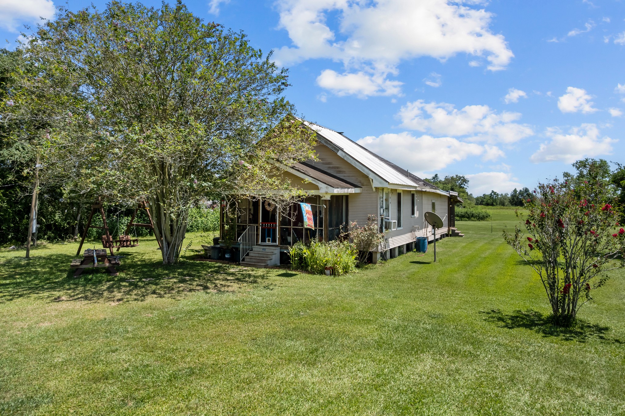 5531 County Road 435, Alvin, TX 77511