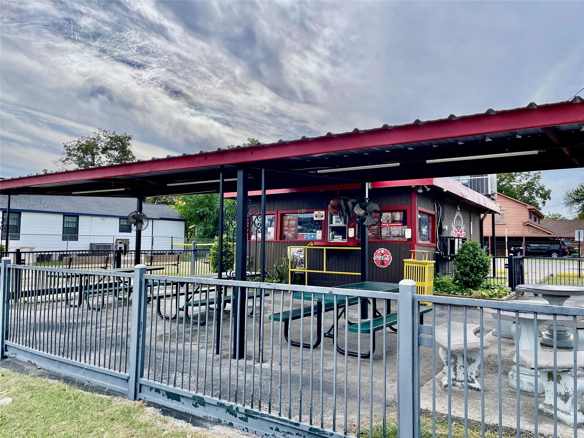 6113 Hirsch Road, Houston, TX 77026