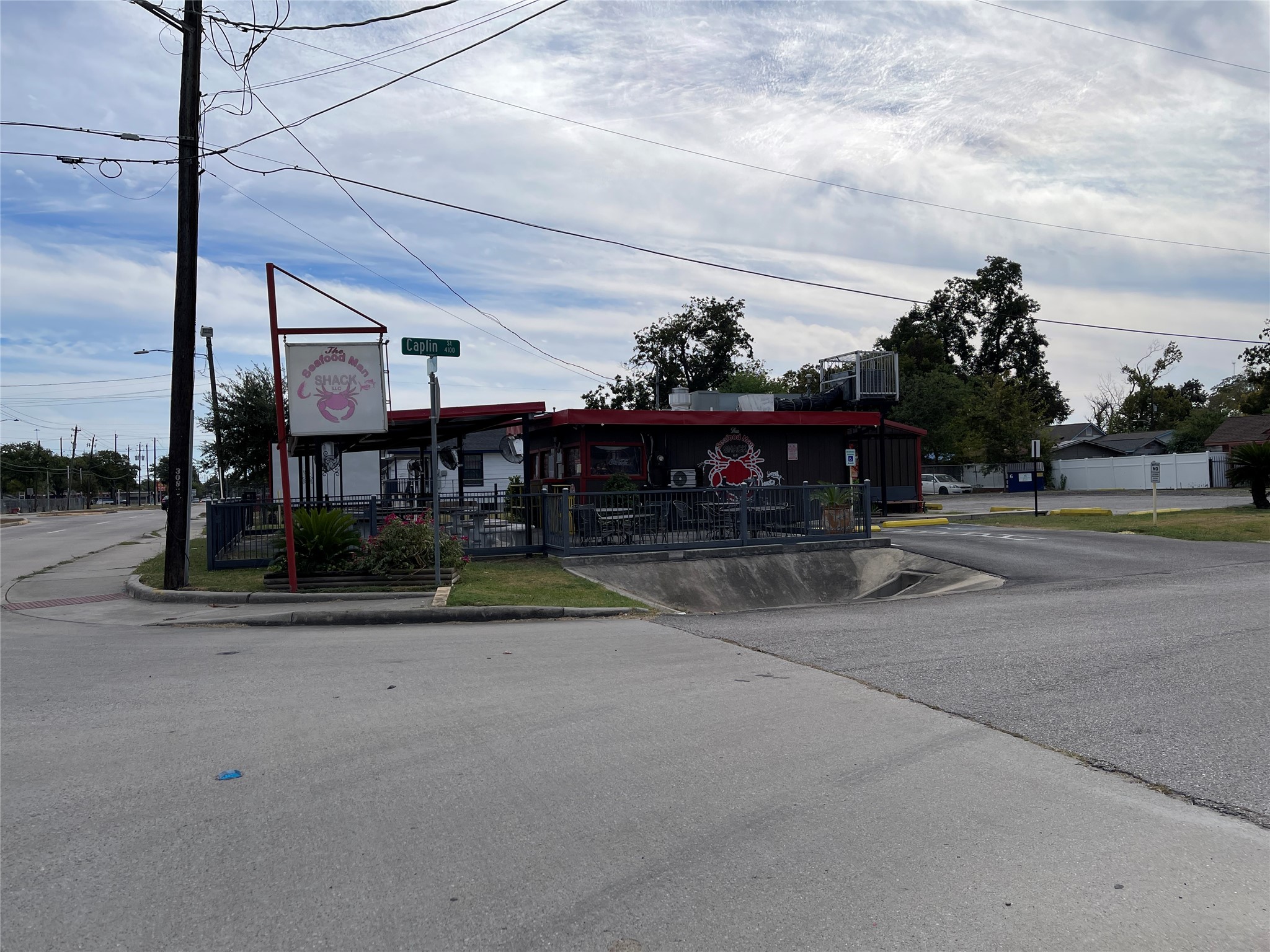 6113 Hirsch Road, Houston, TX 77026