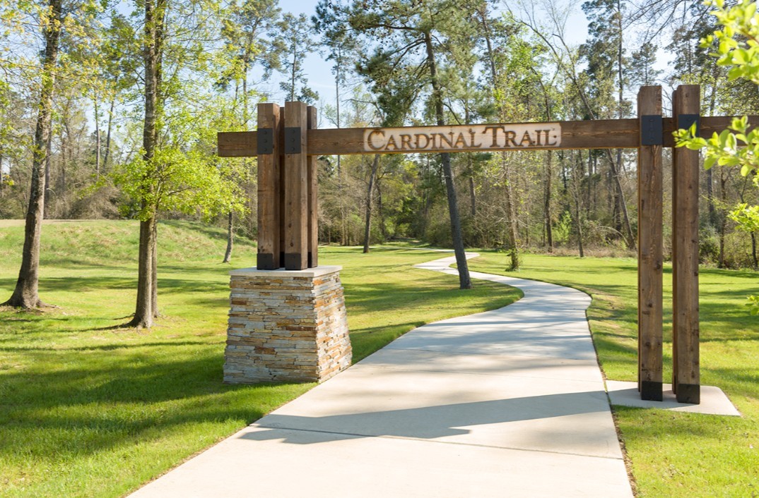 The cardinal trail for those who like to hike in the neighborhood