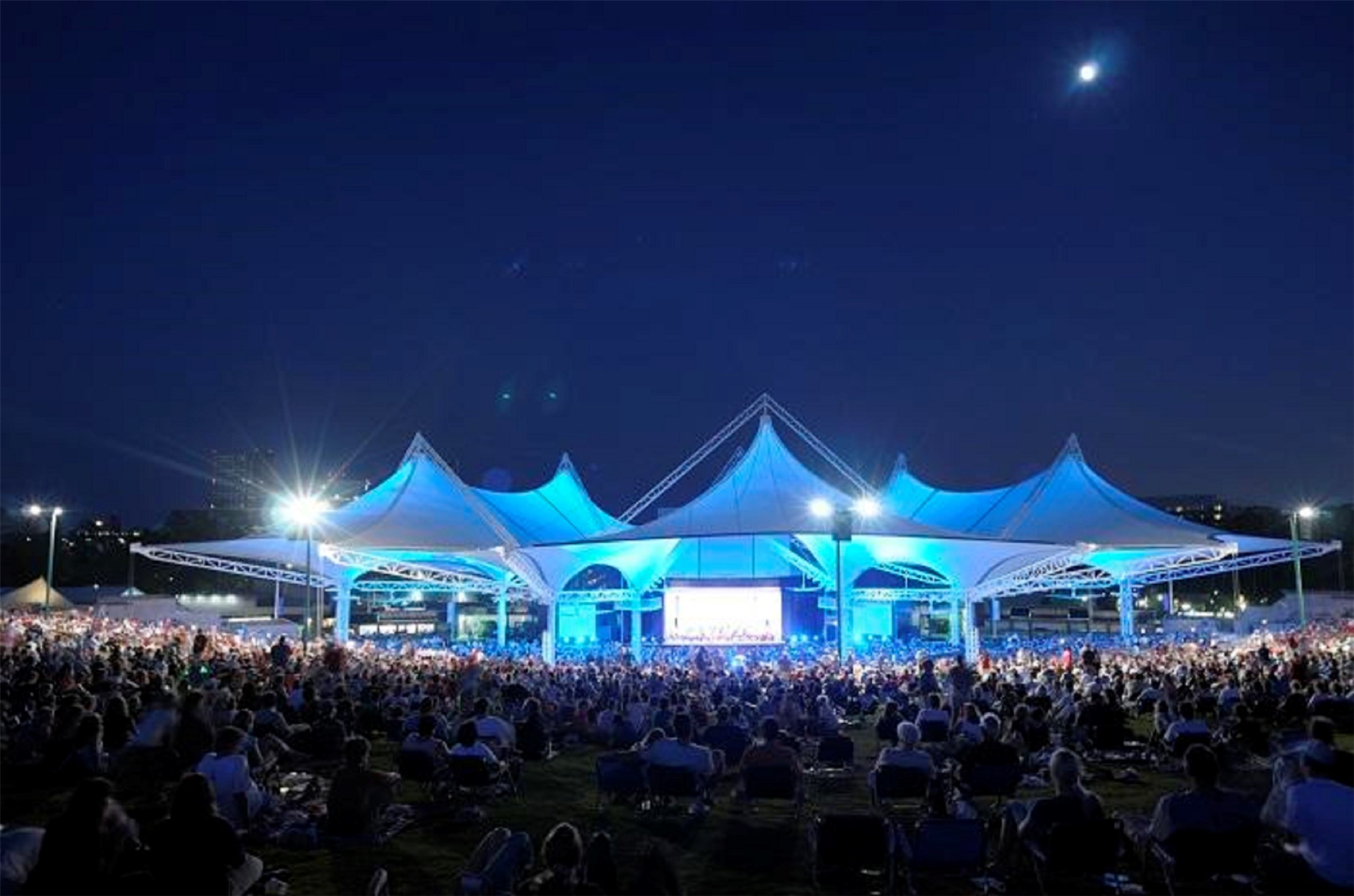 <15 minutes to The Cynthia Woods Pavilion.
