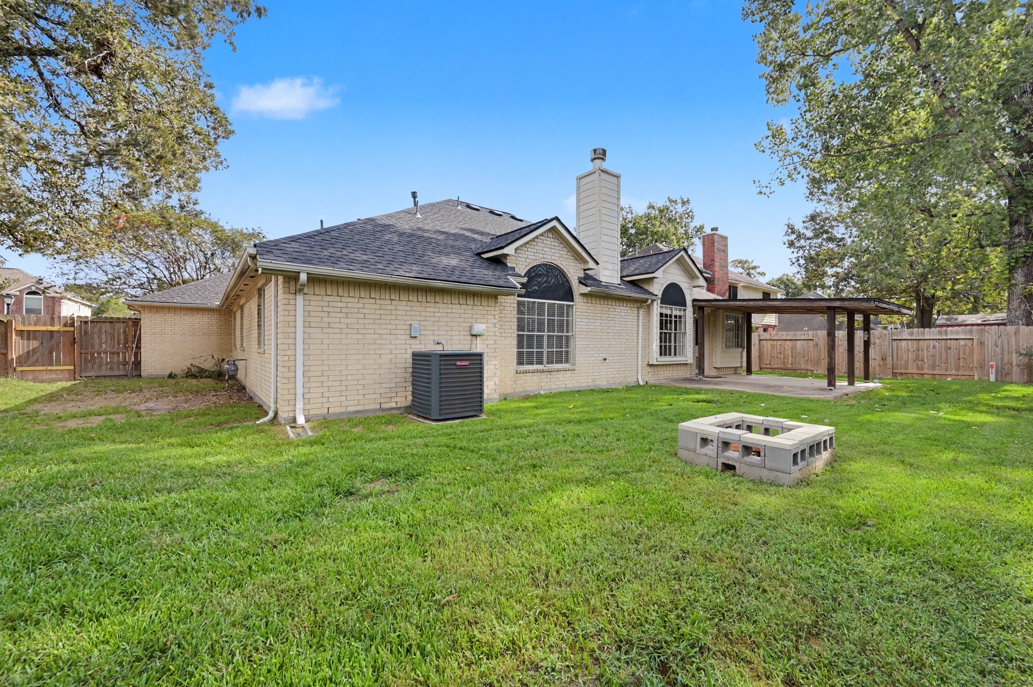 Large corner lot w/ plenty of room for a pool, storage and side yard.