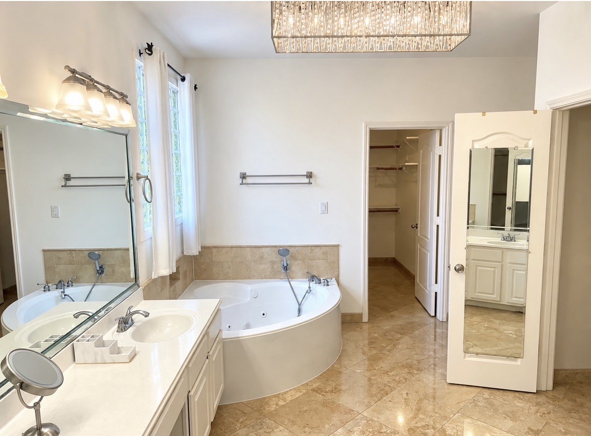 9914 Willow Crossing Drive, Houston, TX 77064