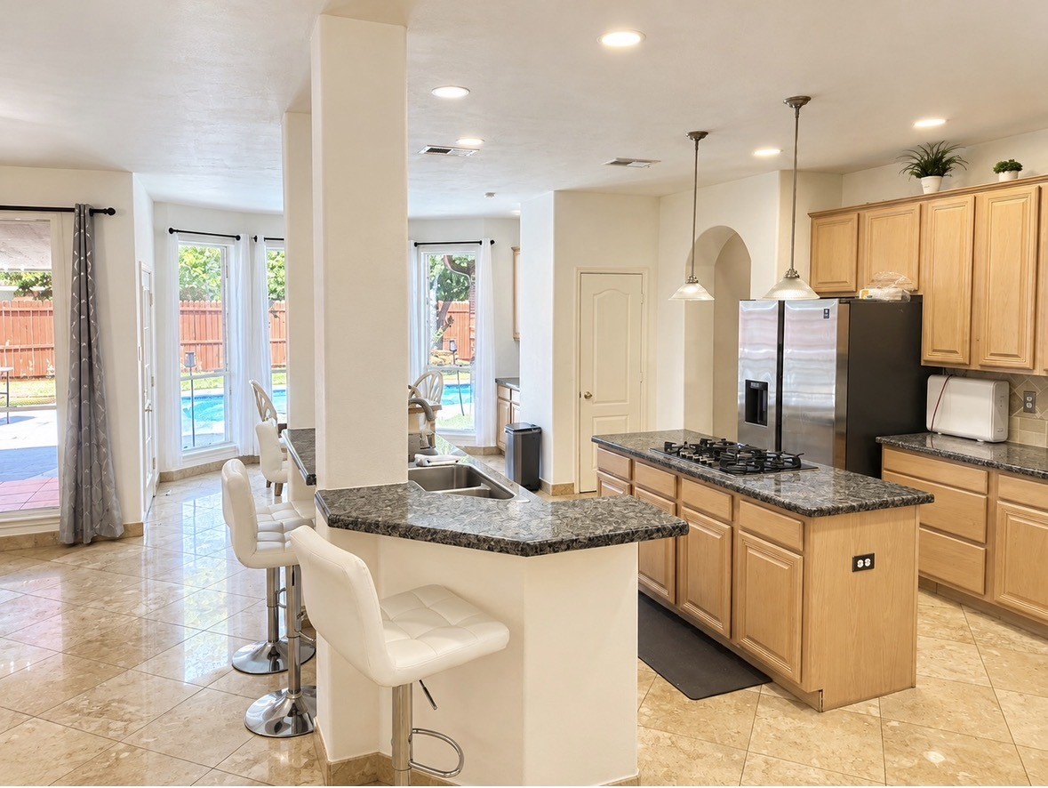 9914 Willow Crossing Drive, Houston, TX 77064