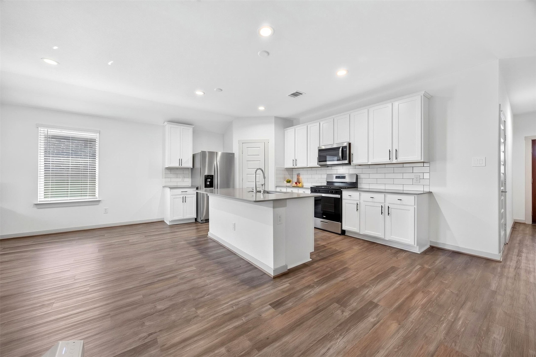 6903 Fleetwood Crescent Way, Richmond, TX 77407