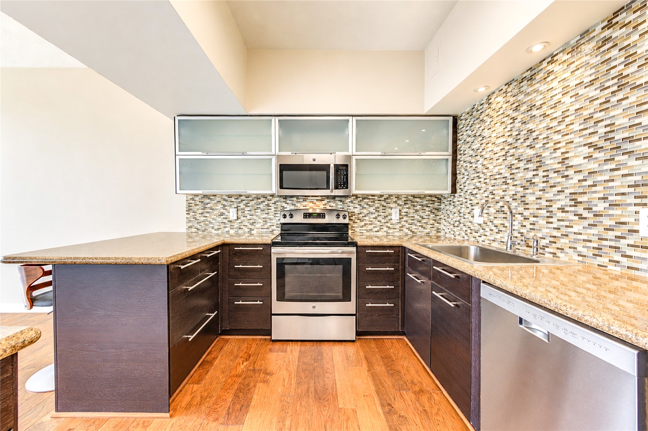 1111 Bering Drive, #706, Houston, TX 77057