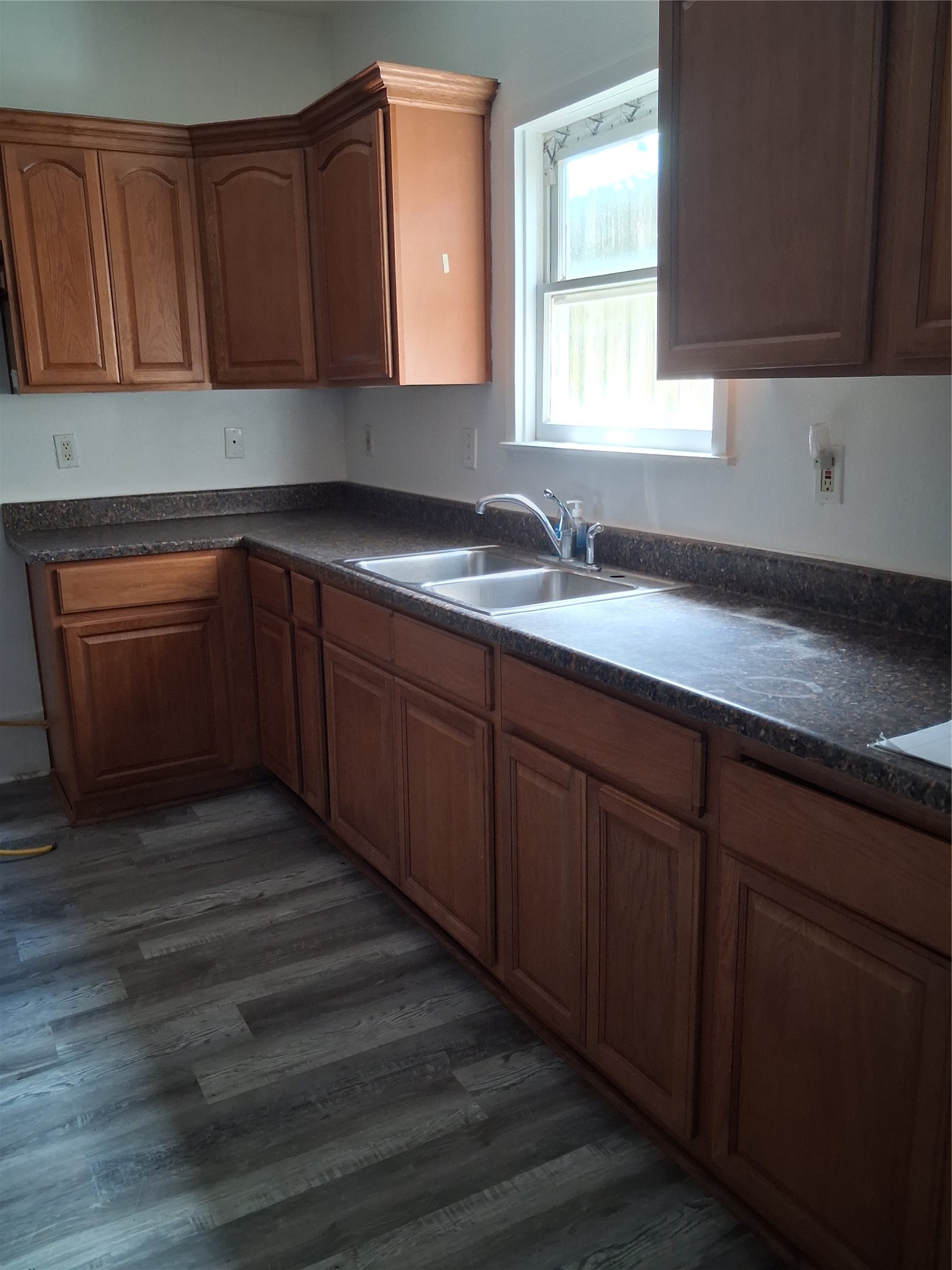 1911 Avenue O 1/2, Galveston, TX 77550
