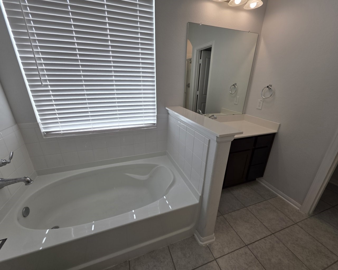 Garden tub Garden tub