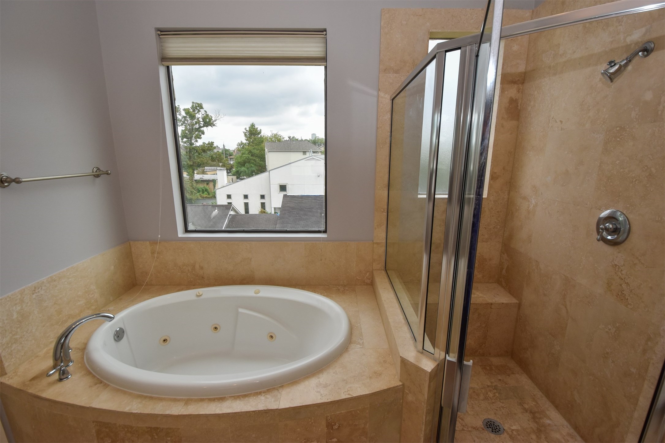 Jacuzzi bath in master bathroom