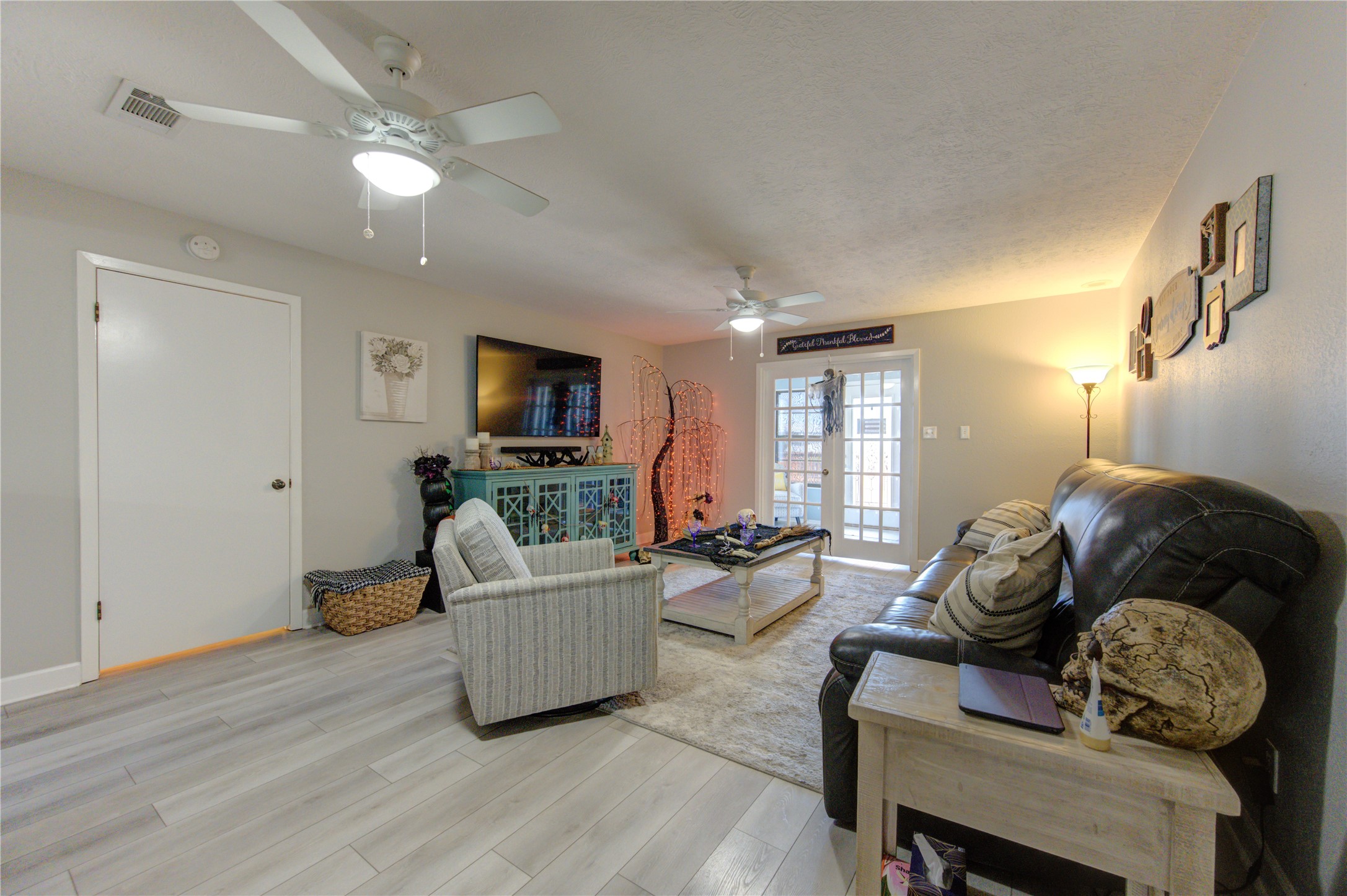 13 S Skimmer Street, La Marque, TX 77568