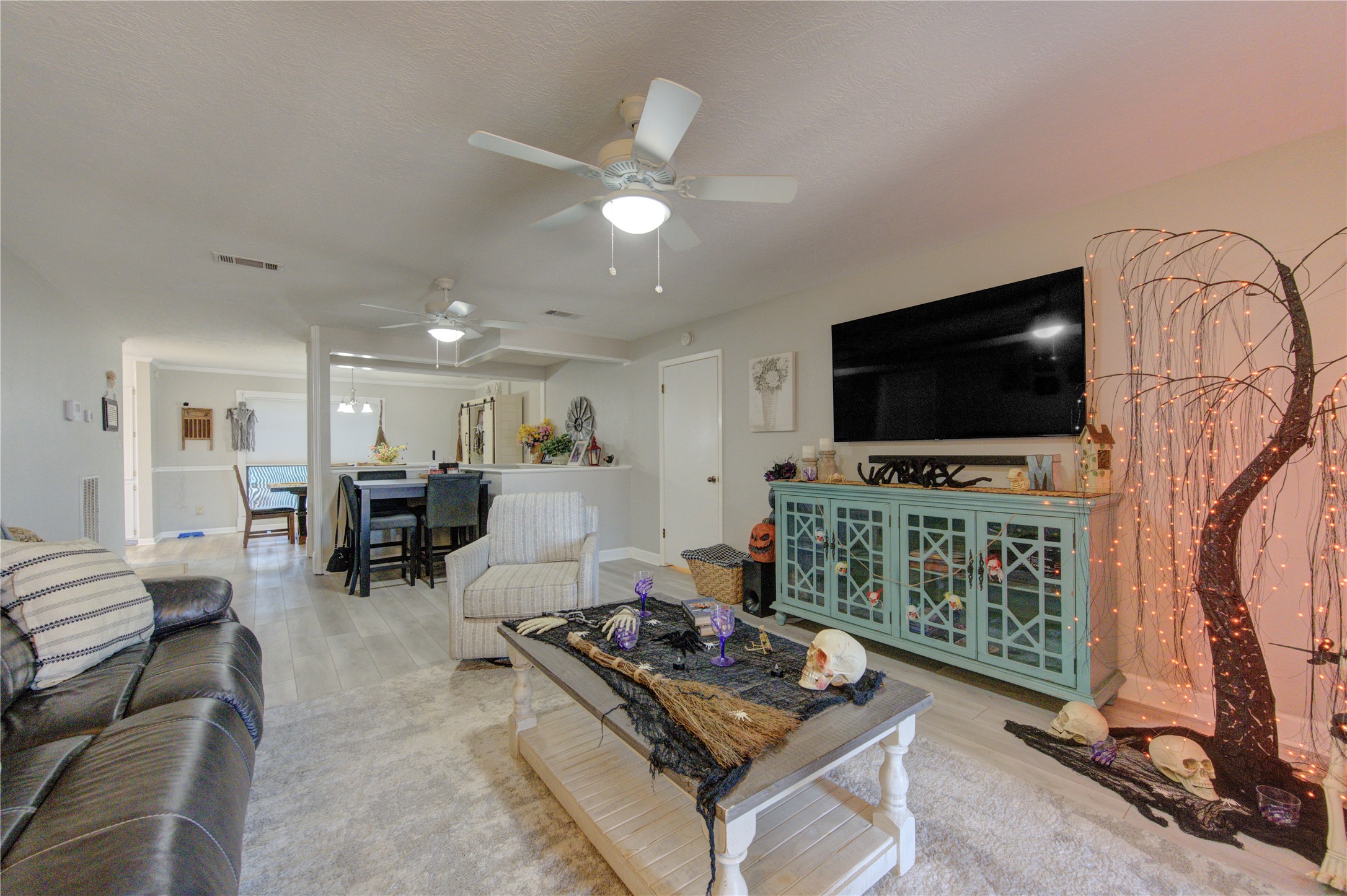 13 S Skimmer Street, La Marque, TX 77568