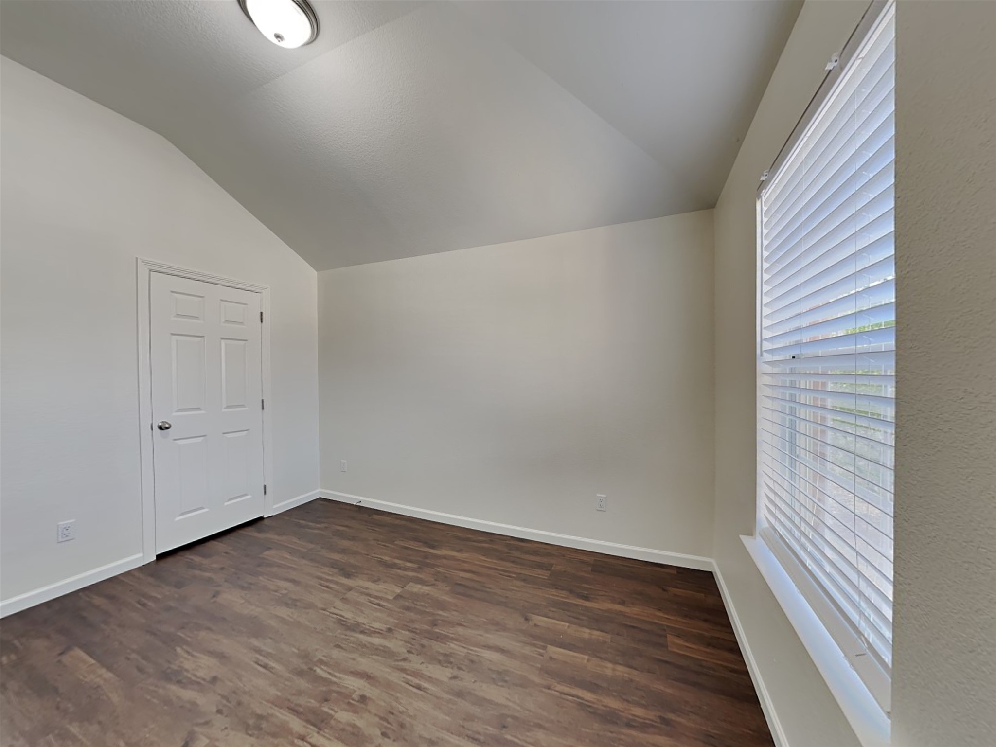 2313 Highland Crossing Drive, Conroe, TX 77304
