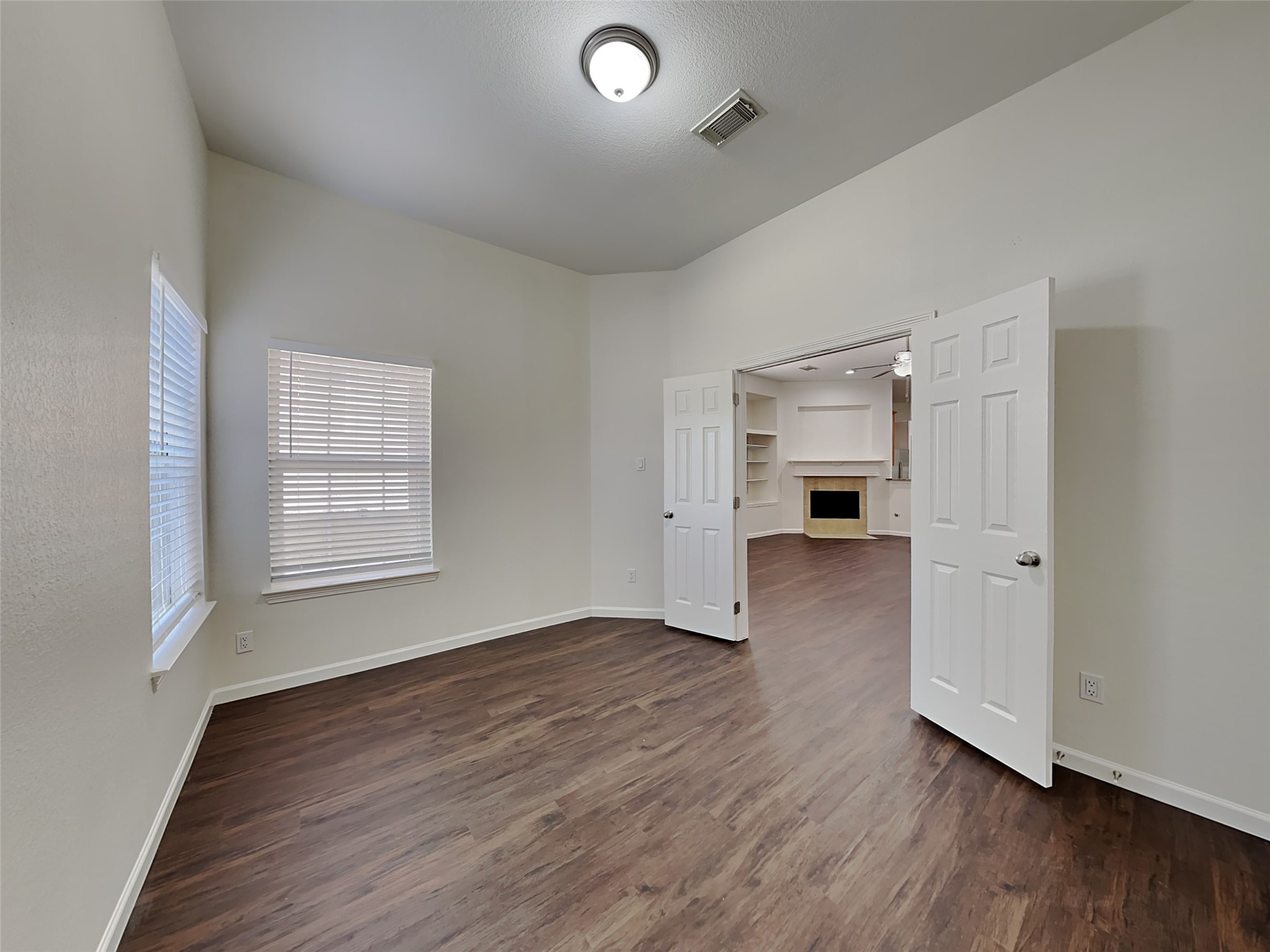 2313 Highland Crossing Drive, Conroe, TX 77304