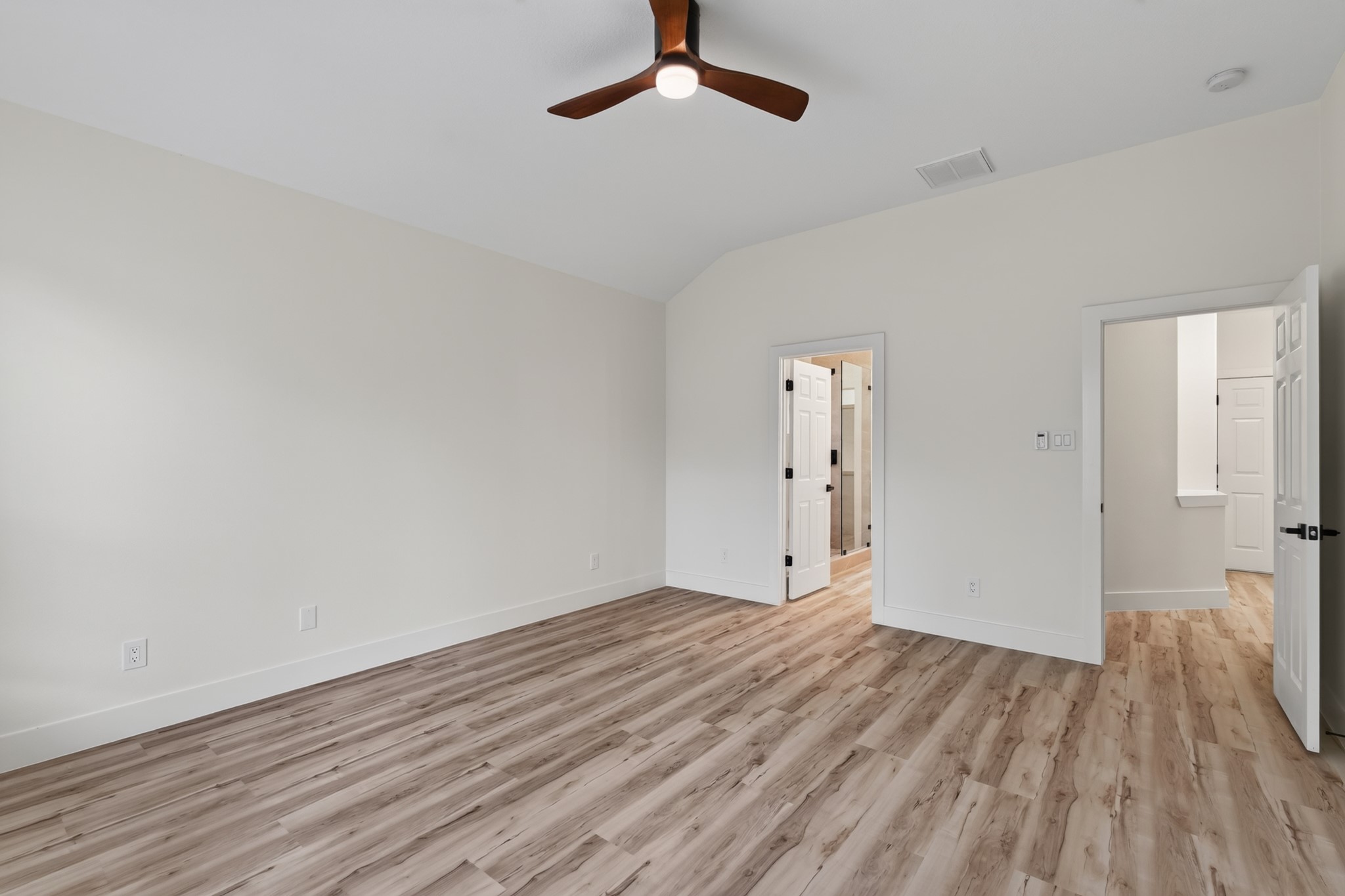 130 S Spinning Wheel Circle, The Woodlands, TX 77382