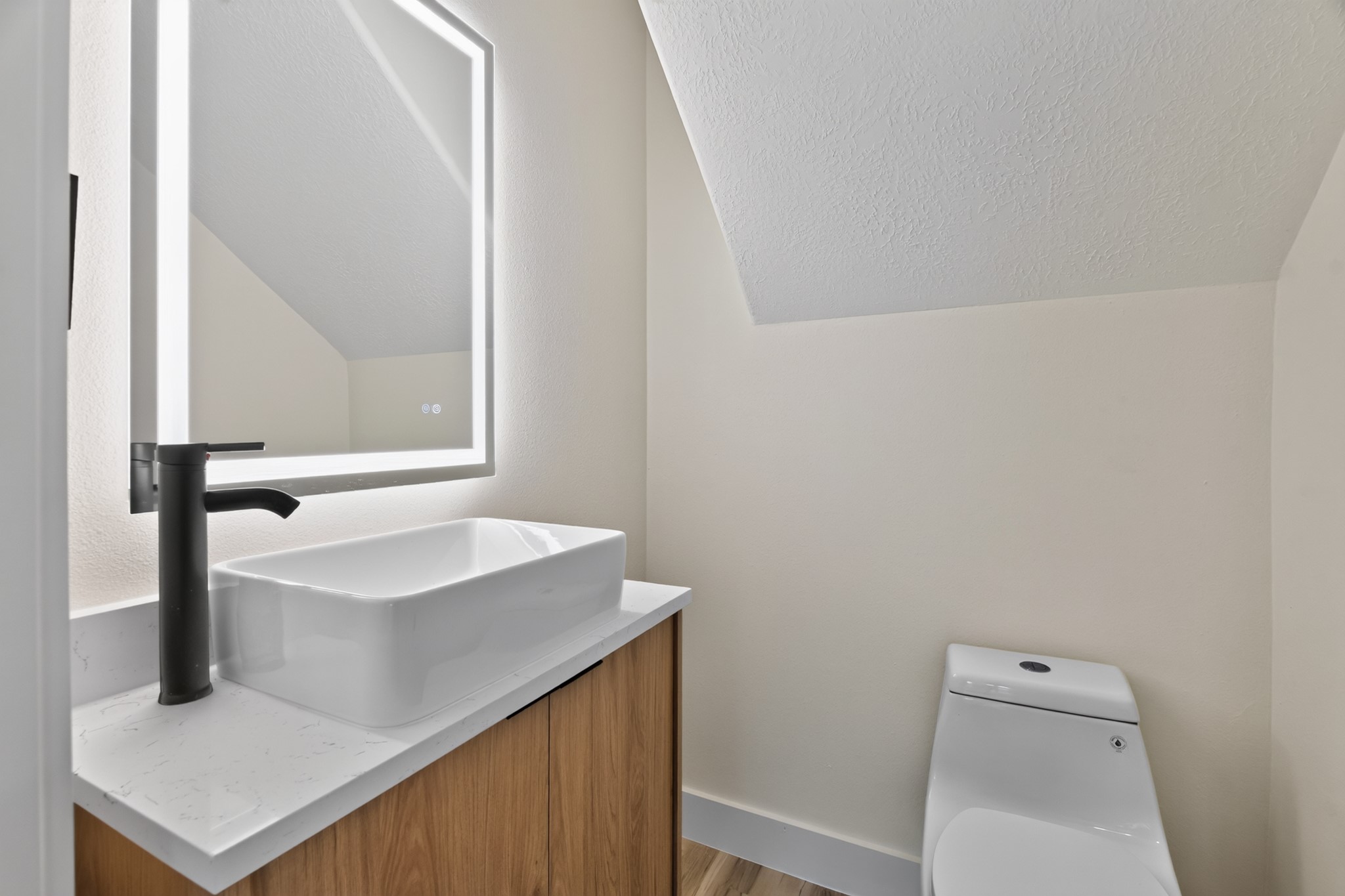 130 S Spinning Wheel Circle, The Woodlands, TX 77382