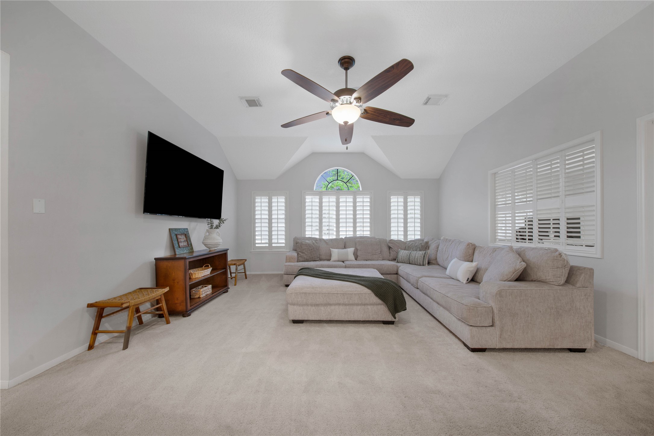 79 N Cochrans Green Circle, The Woodlands, TX 77381