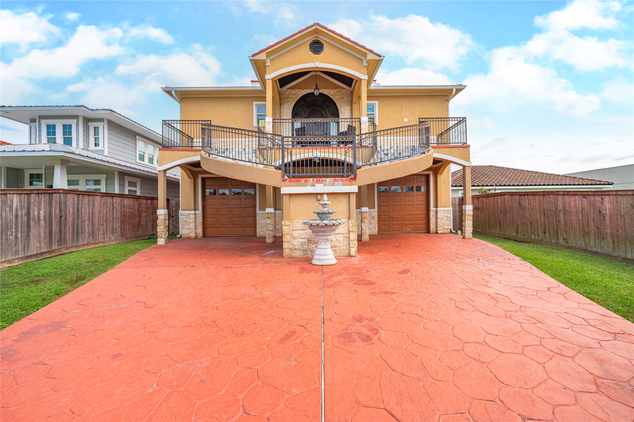 615 29th Street, San Leon, TX 77539