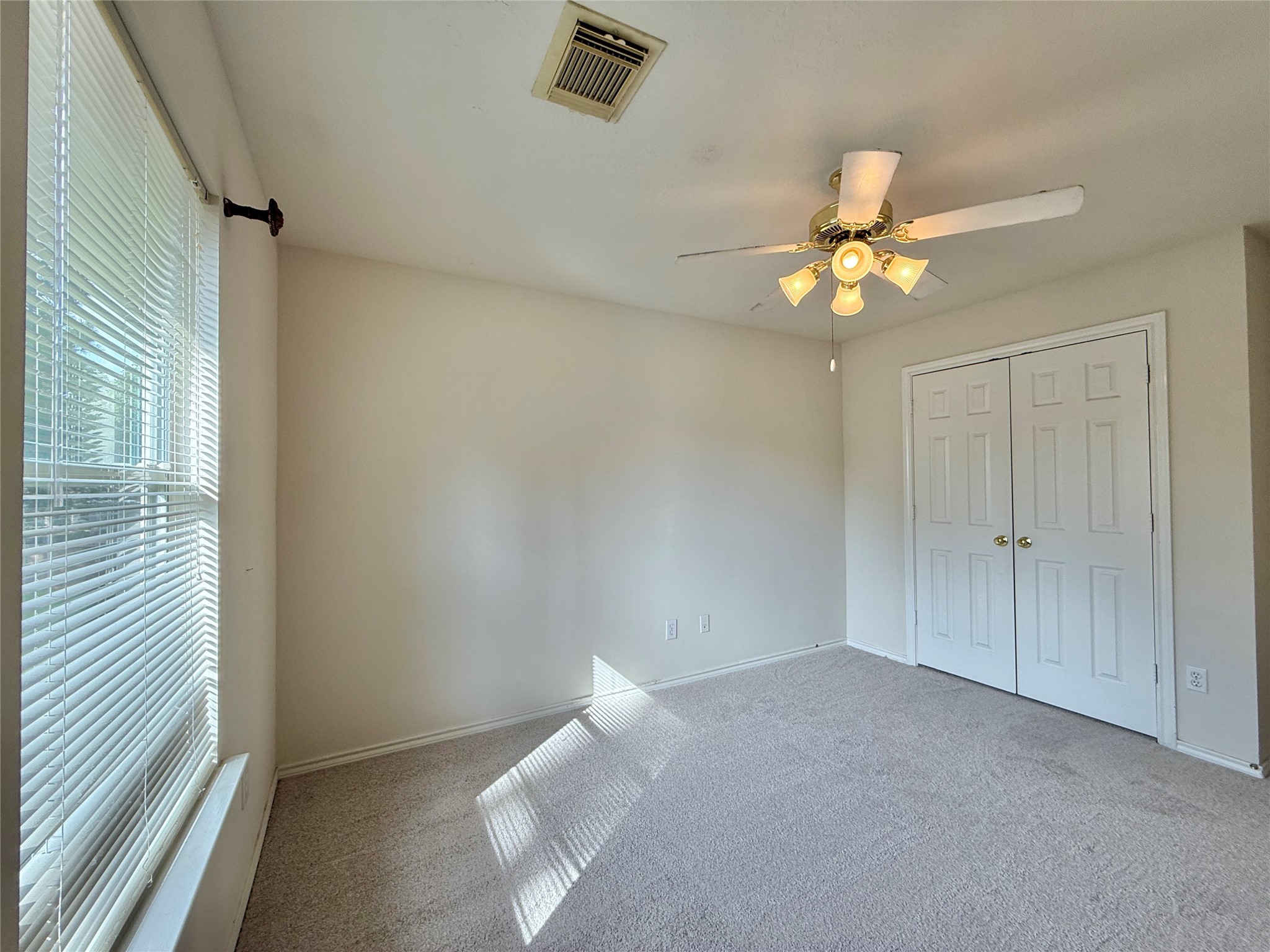 110 S Merryweather Circle, The Woodlands, TX 77384