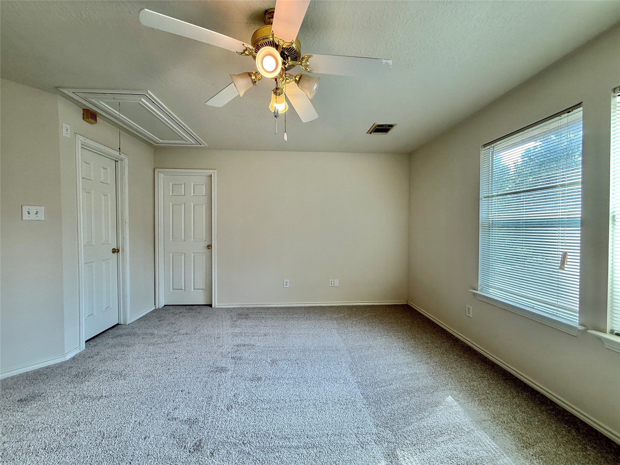 110 S Merryweather Circle, The Woodlands, TX 77384