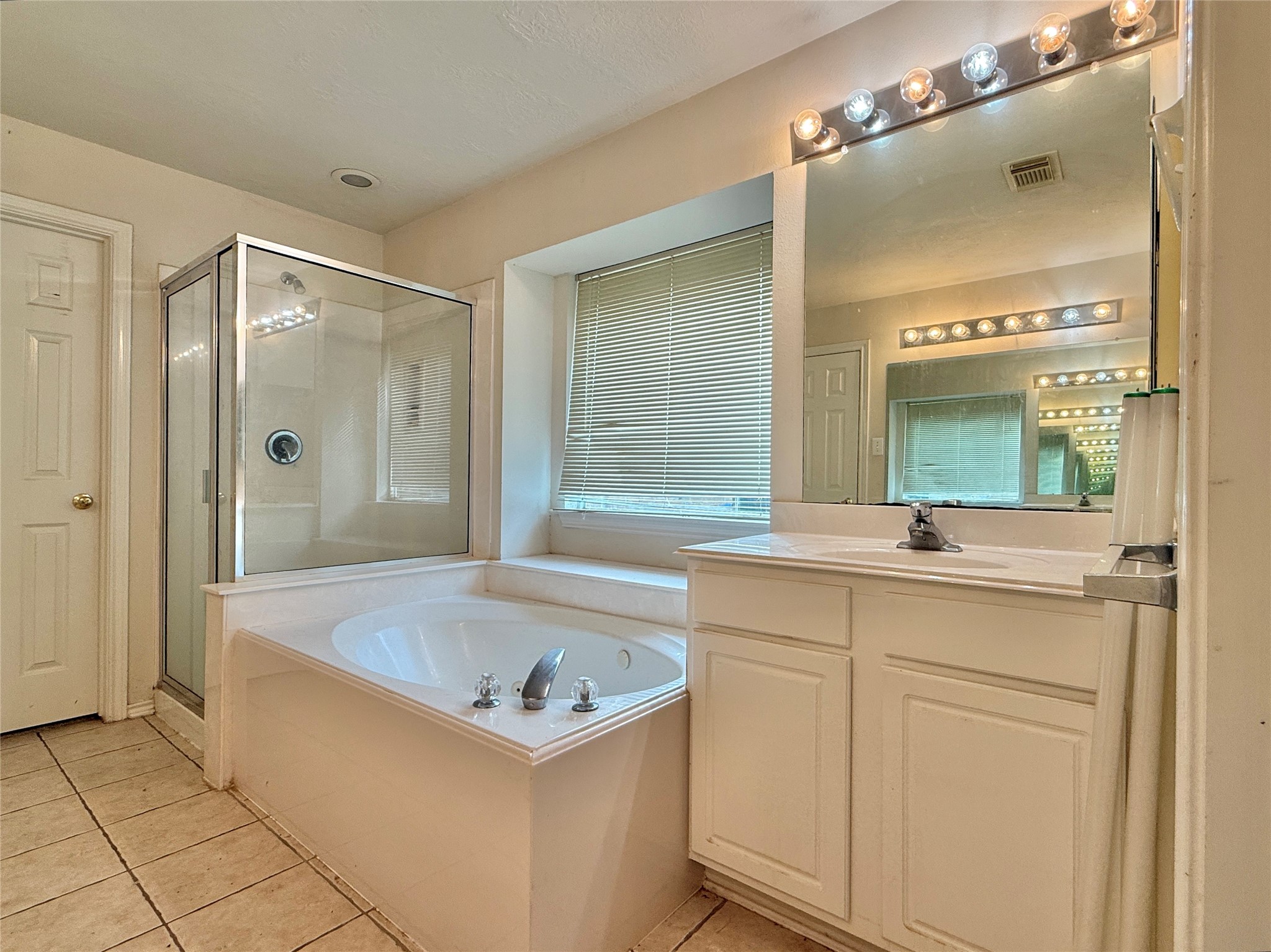 110 S Merryweather Circle, The Woodlands, TX 77384