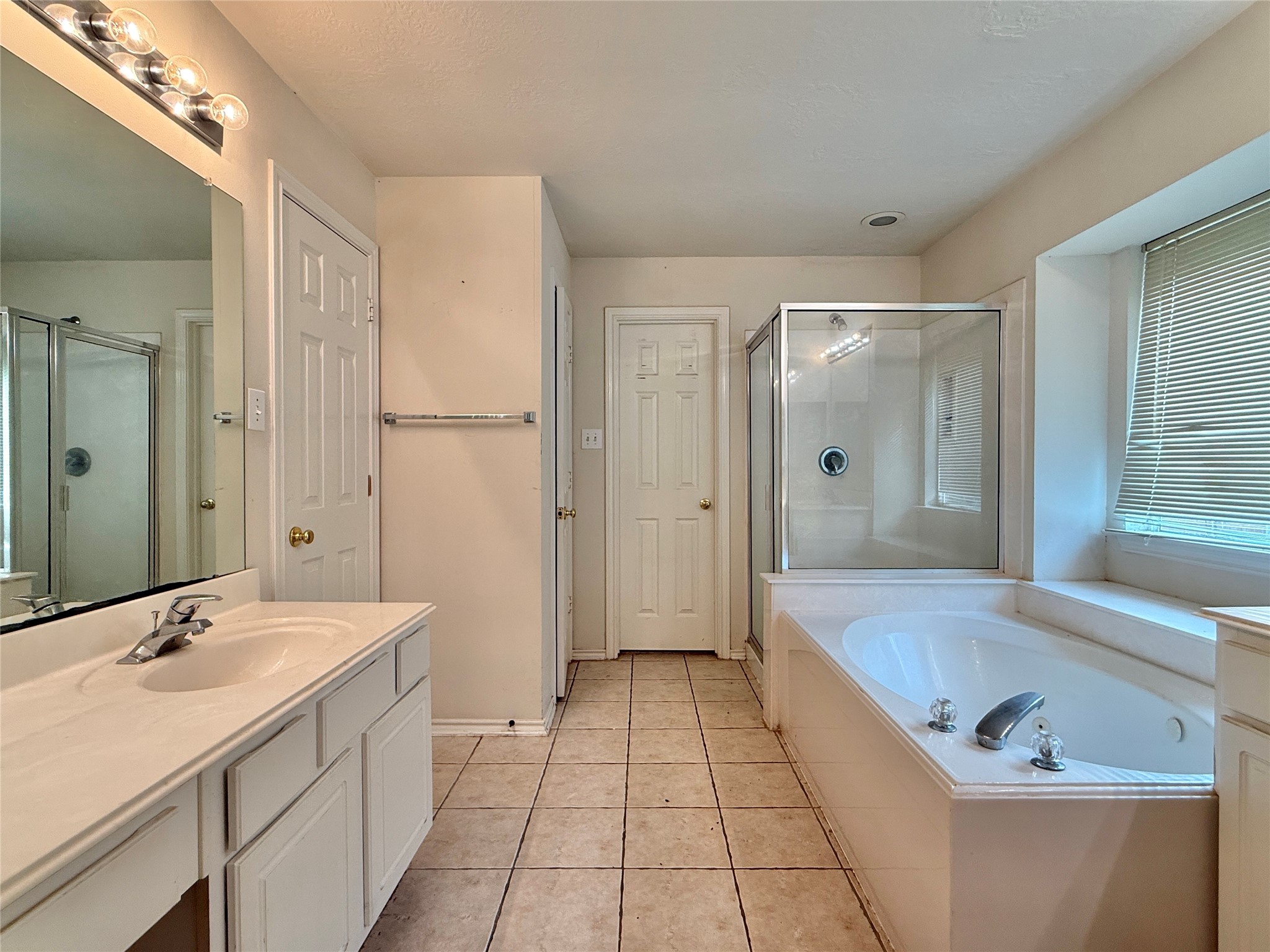 110 S Merryweather Circle, The Woodlands, TX 77384