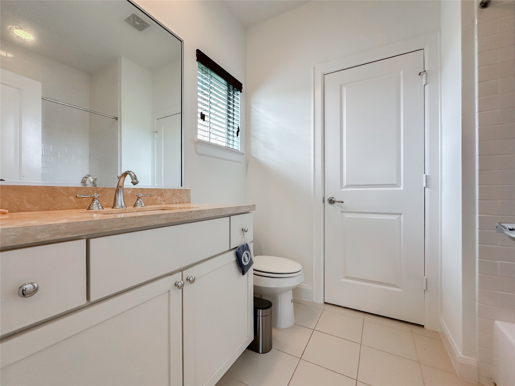 Secondary Full bathroom
