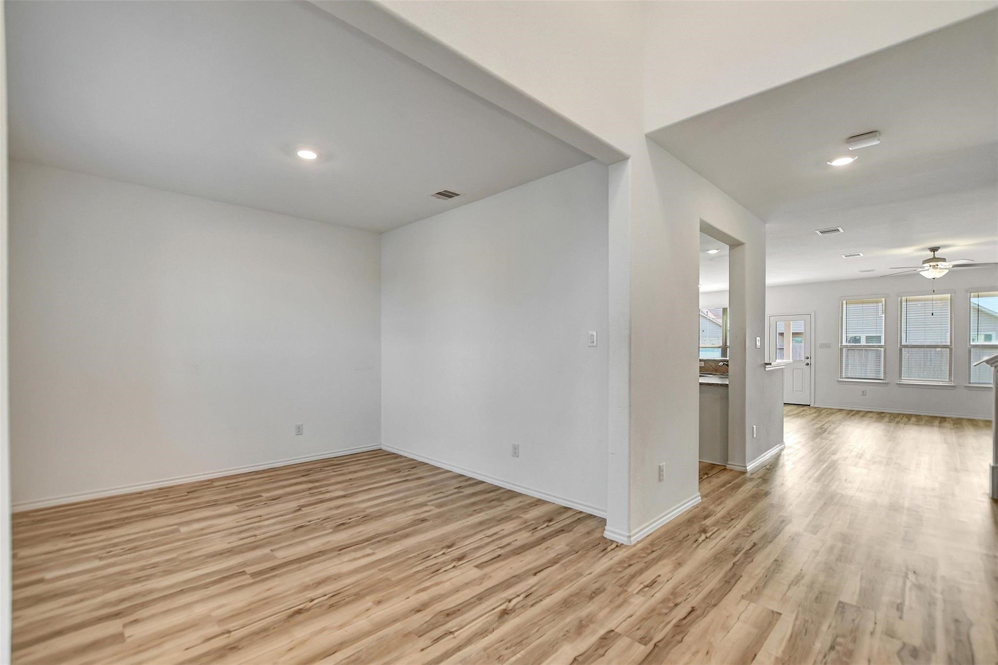 4327 Oakdale Mist Drive, Dickinson, TX 77539 4327 Oakdale Mist Drive, Dickinson, TX 77539