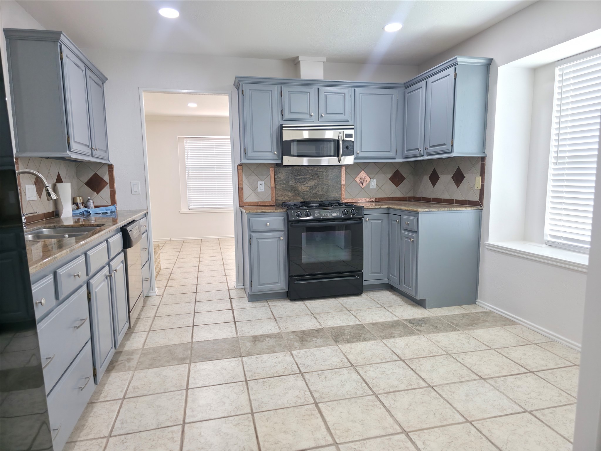 13406 Ravenwing Drive, Cypress, TX 77429