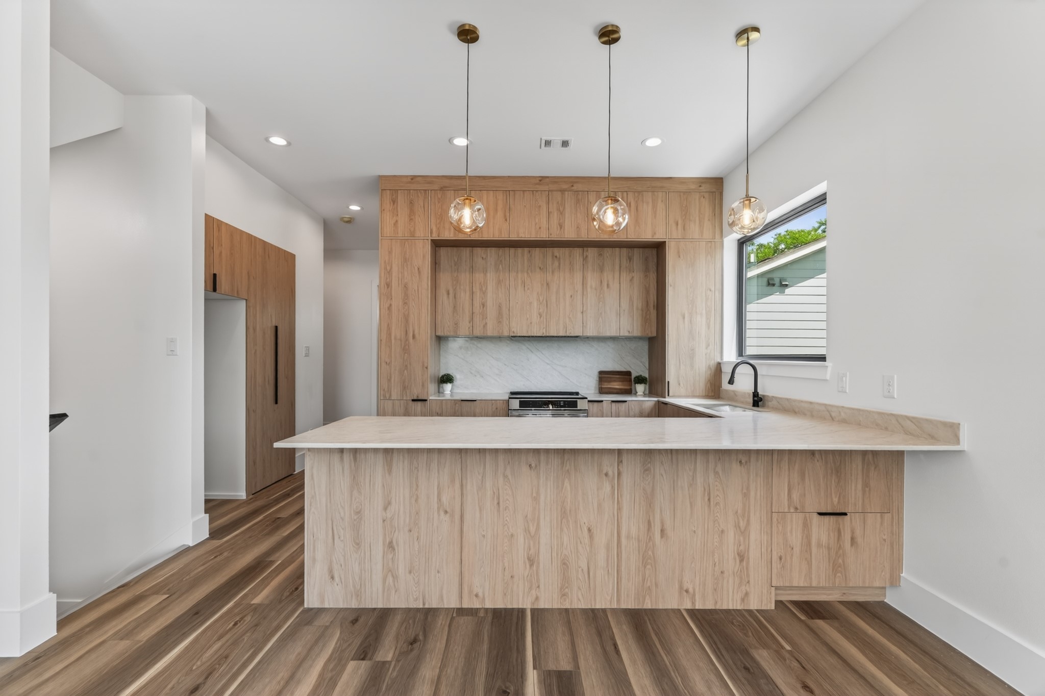 6822 Sidney Street, #B, Houston, TX 77021