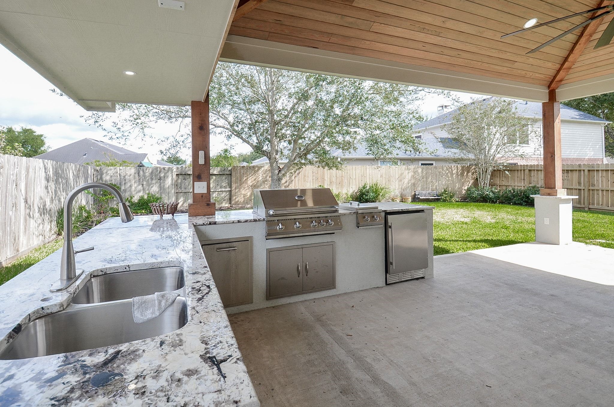 Outdoor kitchen