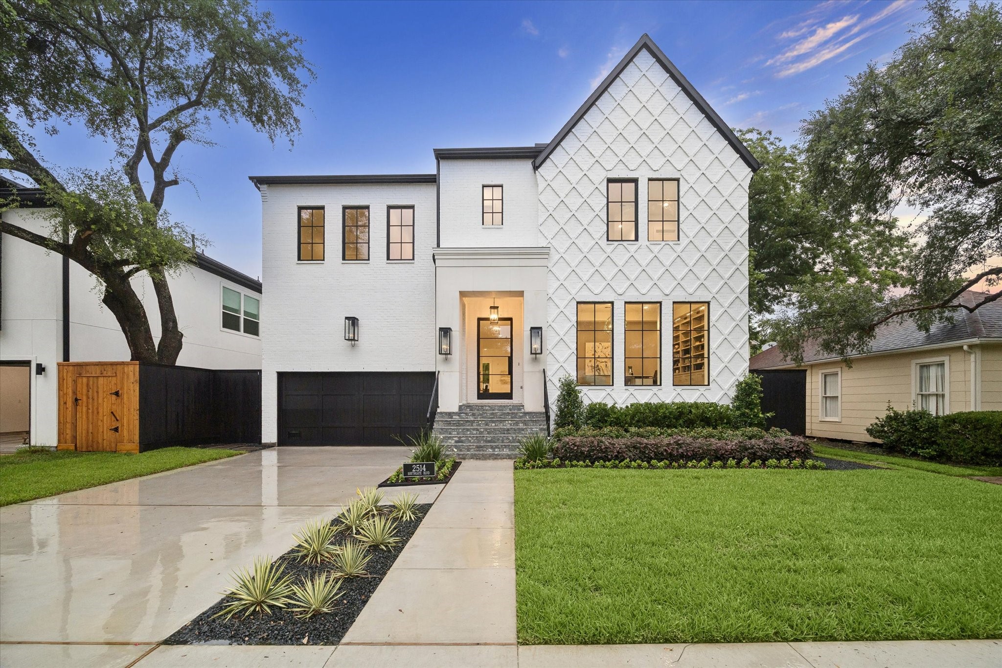 Front Elevation Front Elevation