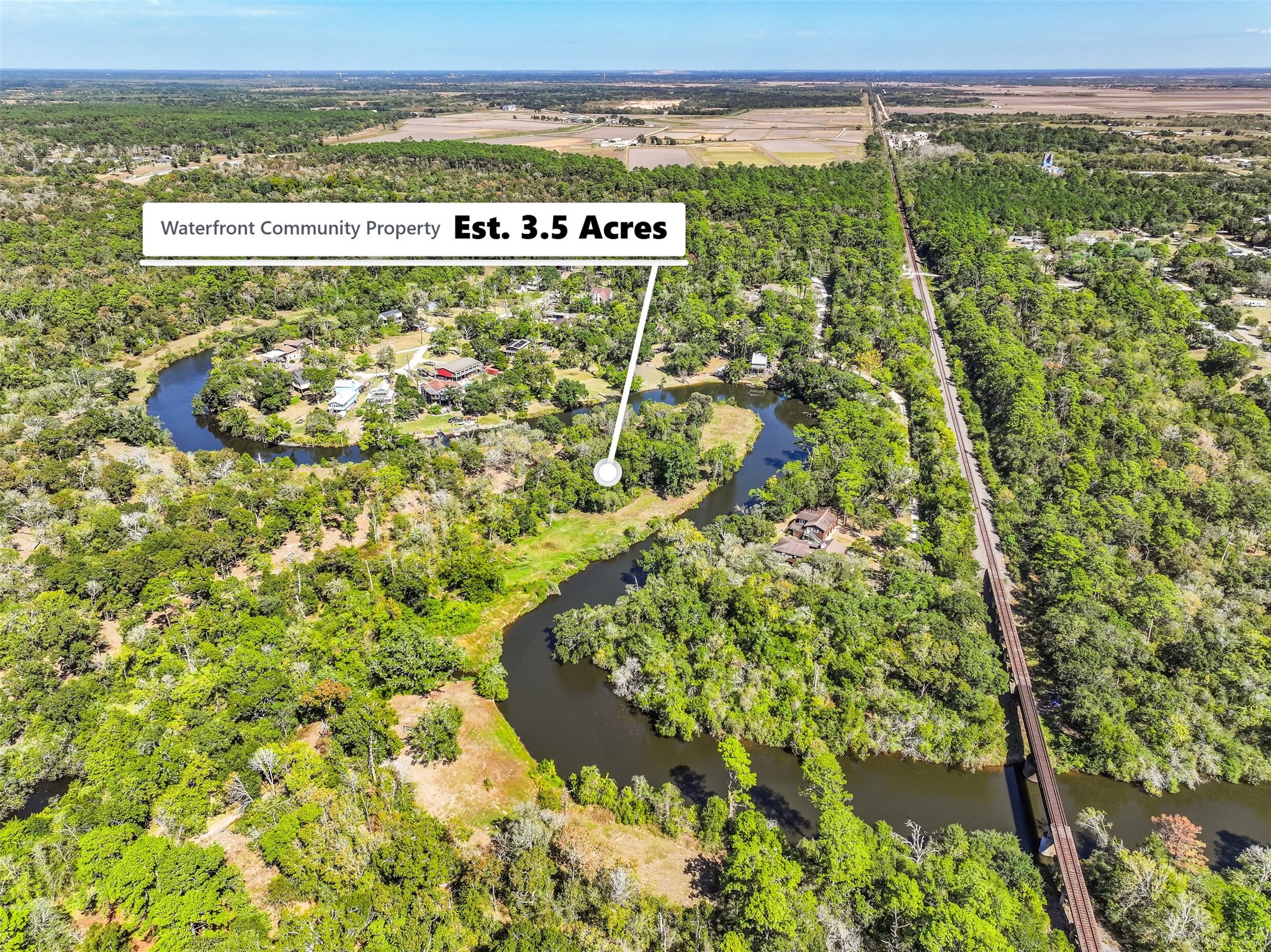 131 Narrow Path Road, Liverpool, TX 77577