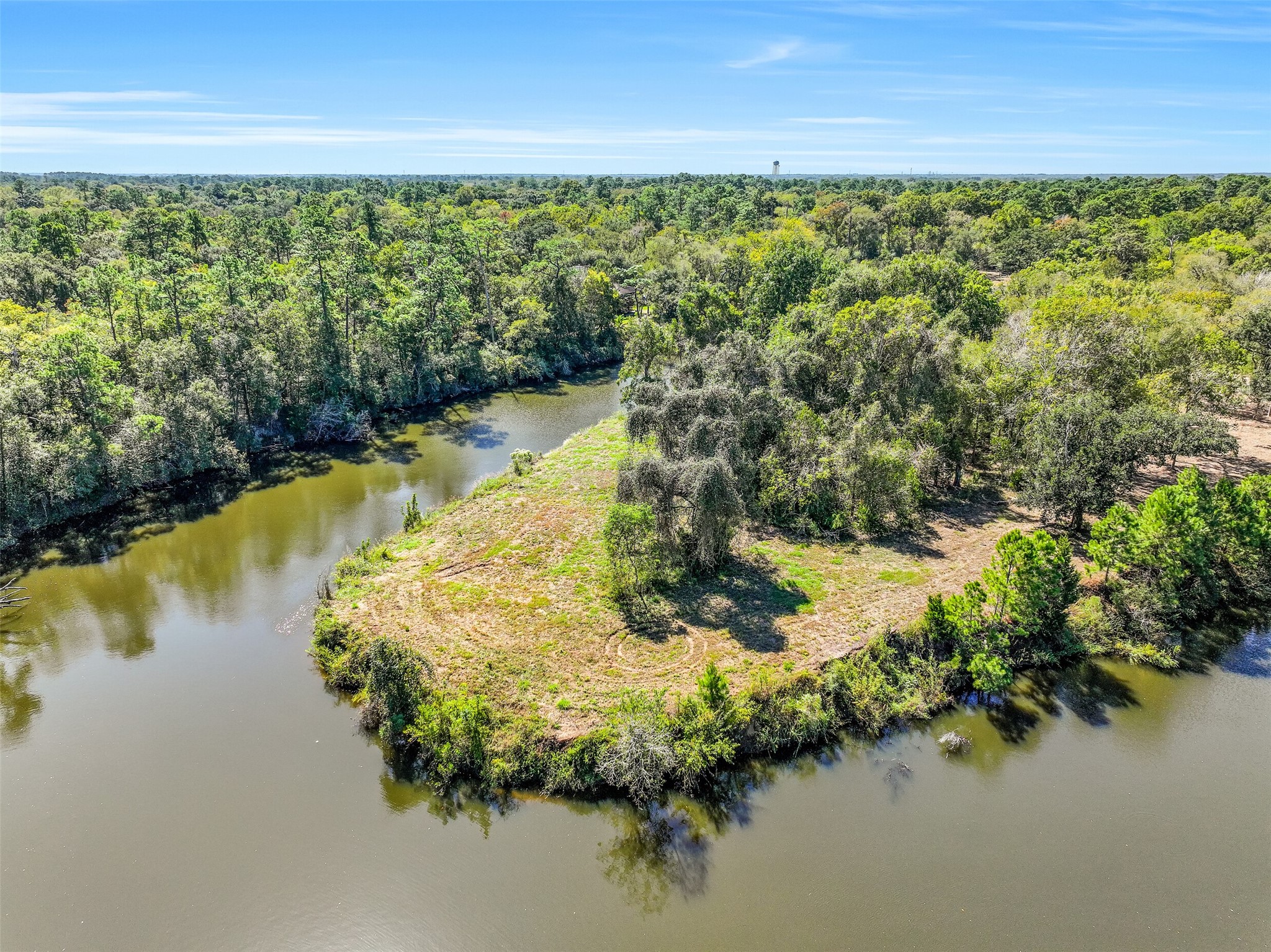 131 Narrow Path Road, Liverpool, TX 77577