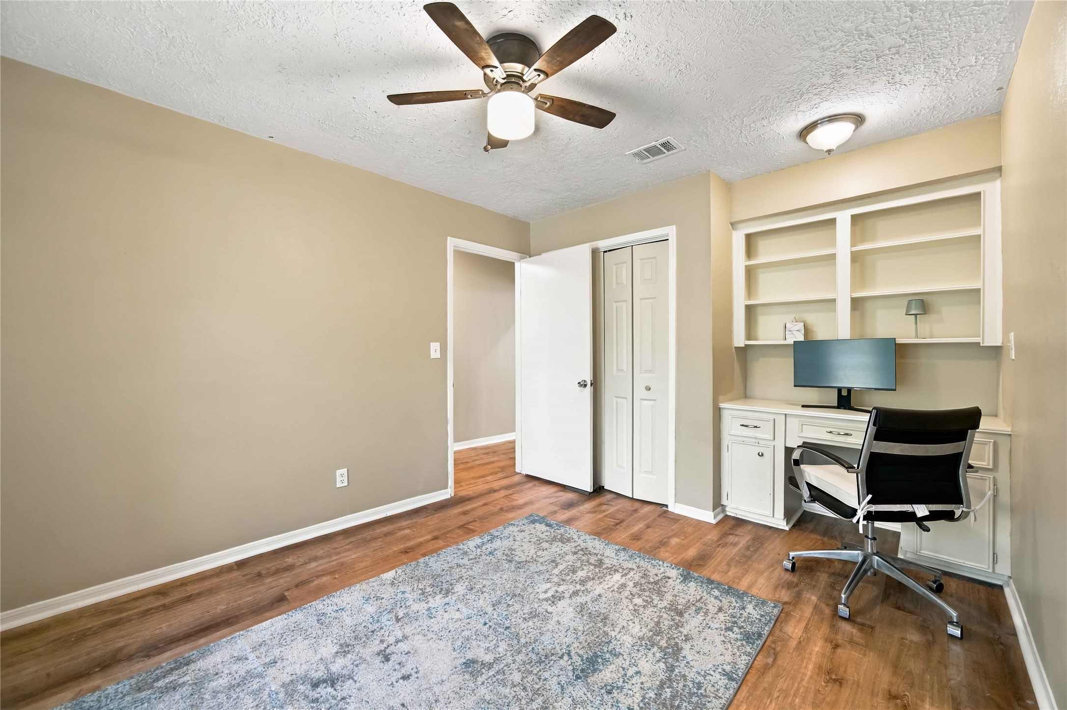 Can be used an office space as well.
