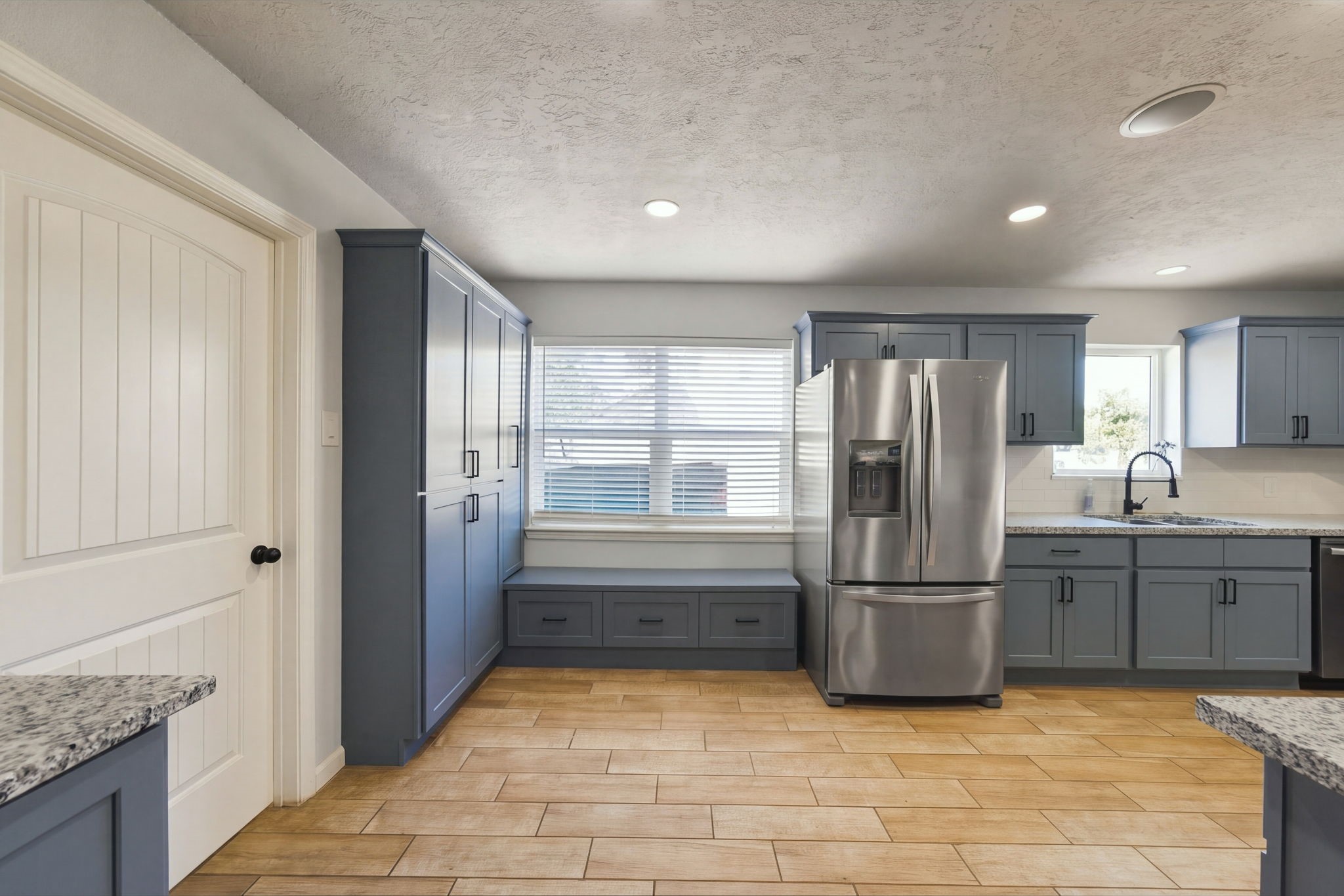 326 Kingscourt Drive, Houston, TX 77015