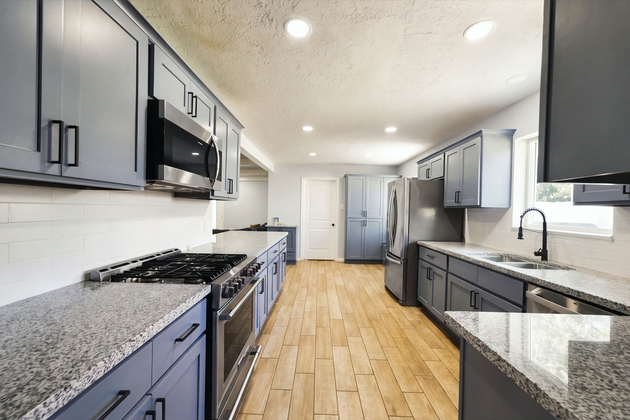 326 Kingscourt Drive, Houston, TX 77015