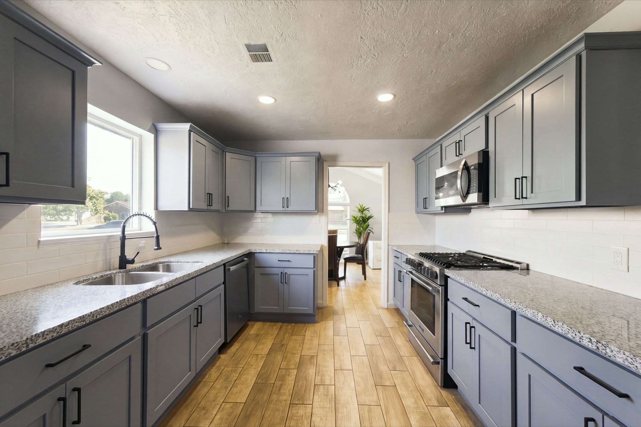 326 Kingscourt Drive, Houston, TX 77015