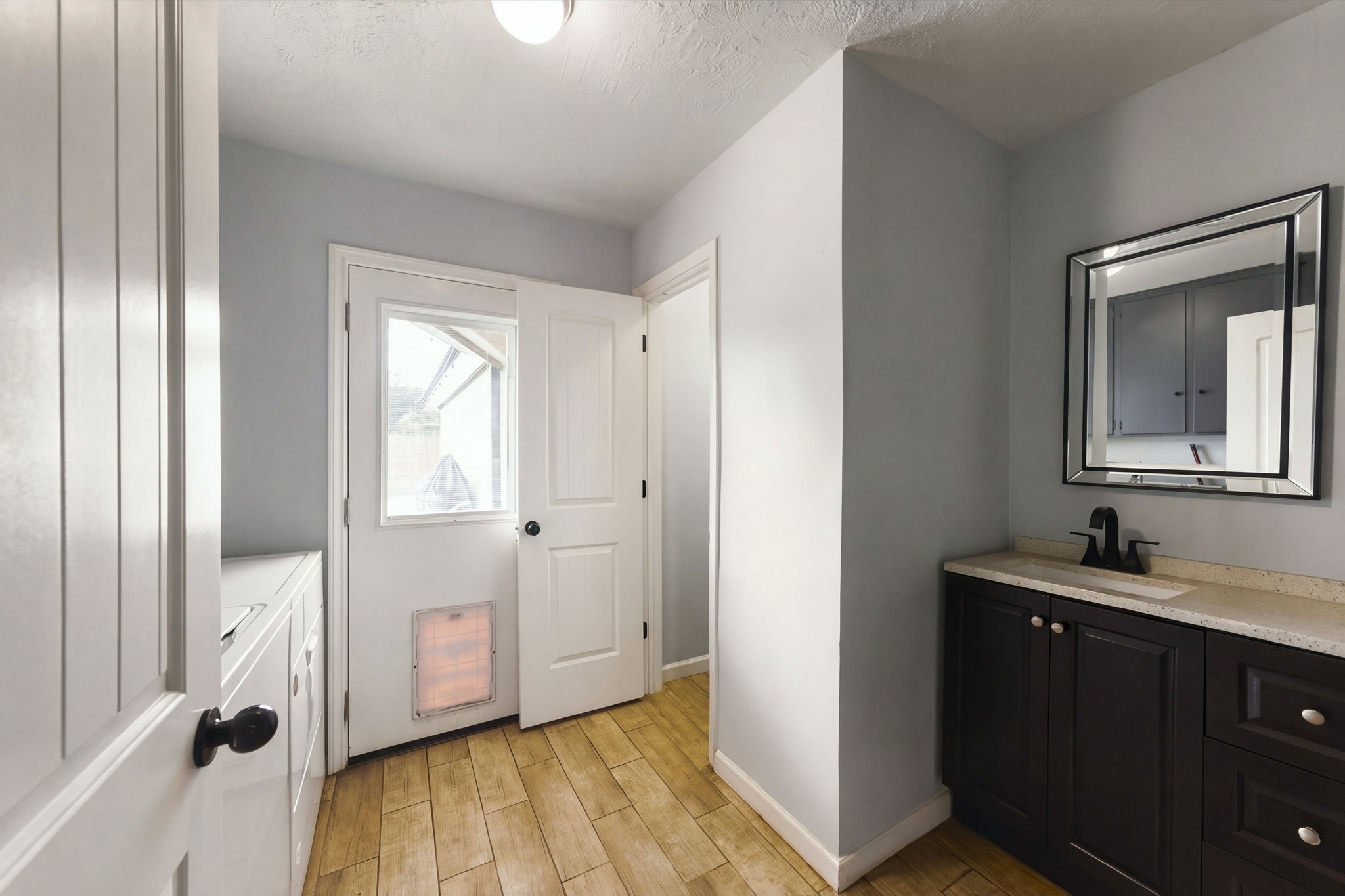 326 Kingscourt Drive, Houston, TX 77015