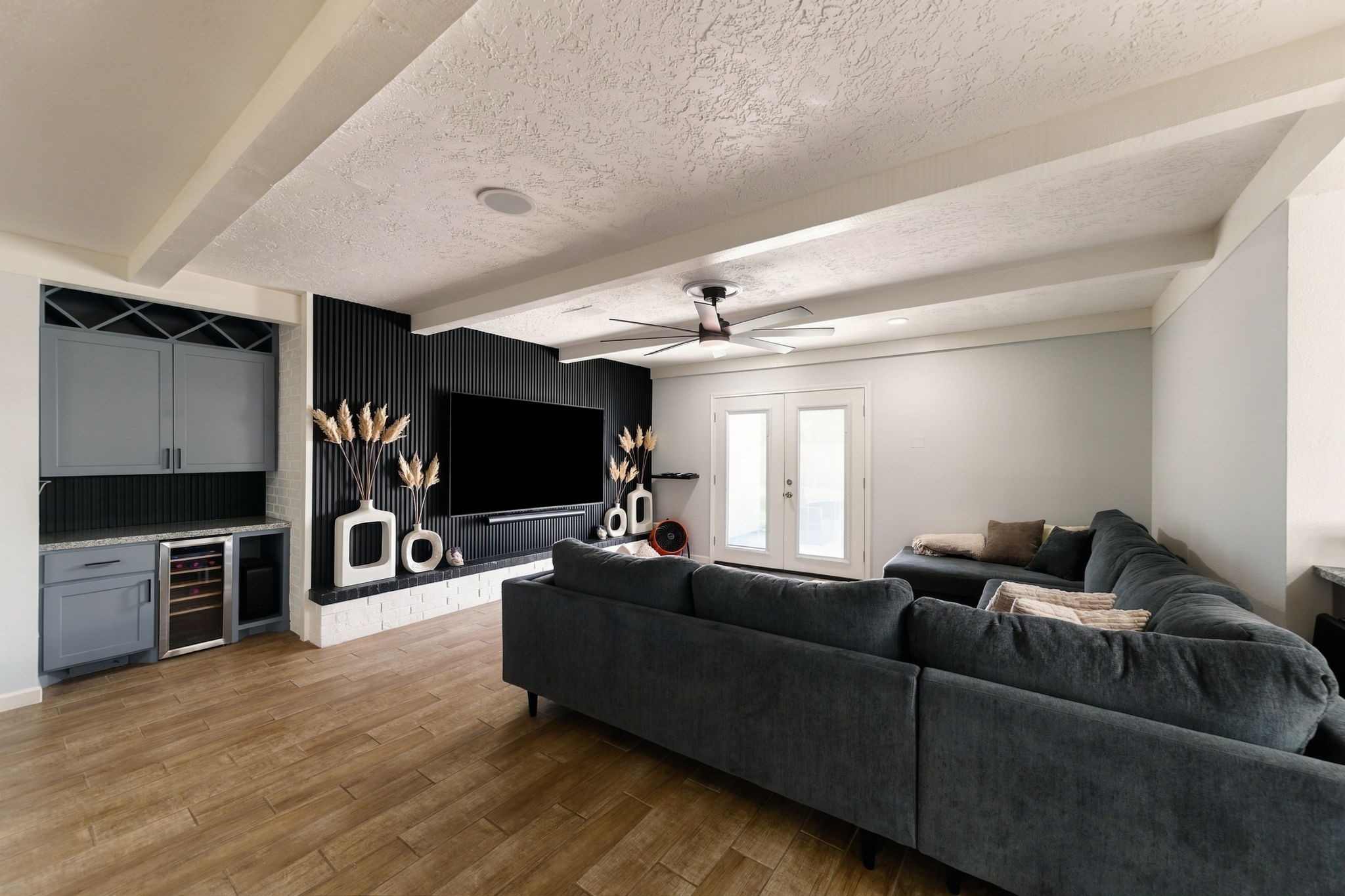 326 Kingscourt Drive, Houston, TX 77015