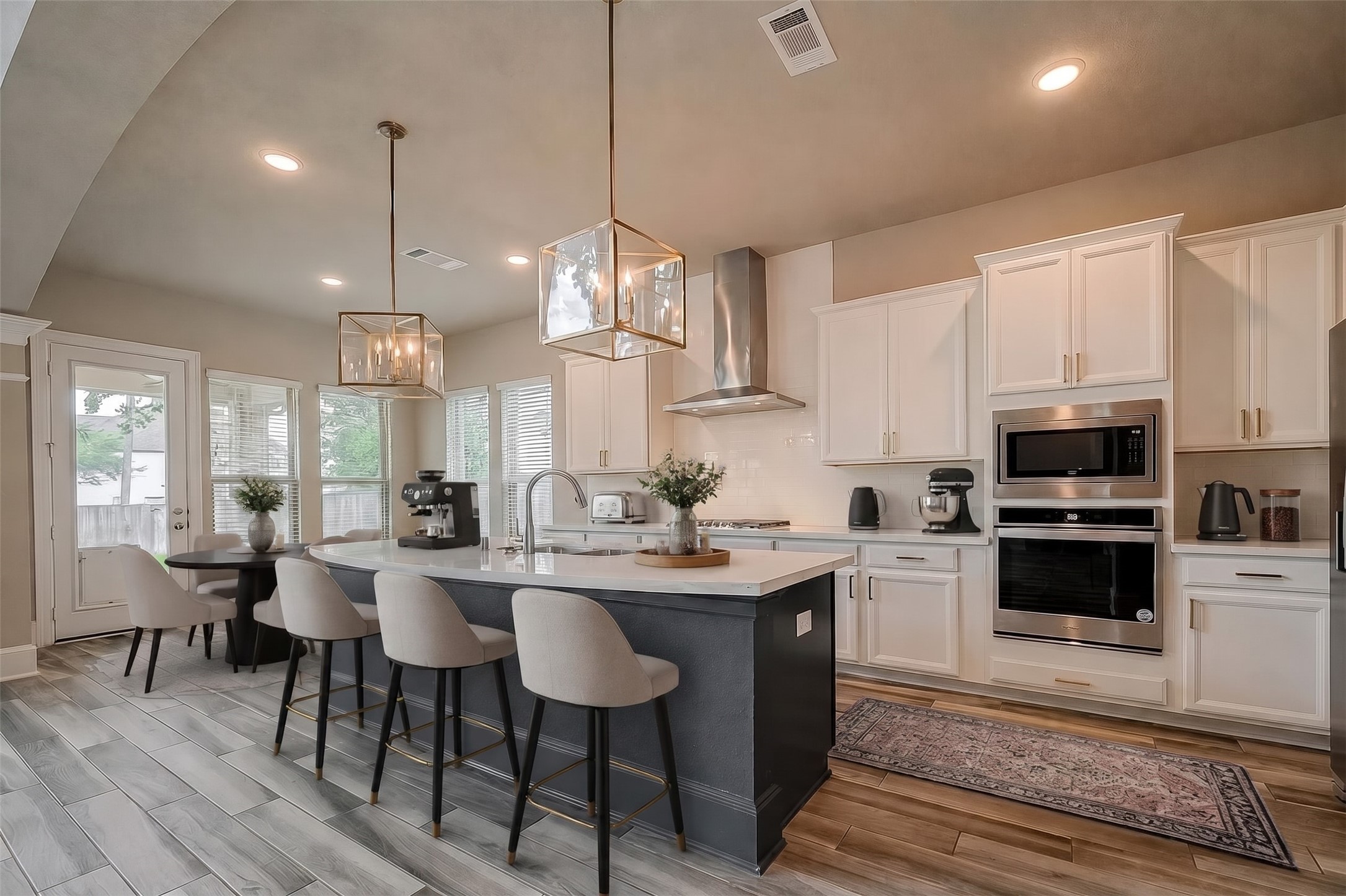115 N Winter Sunrise Circle, Tomball, TX 77375