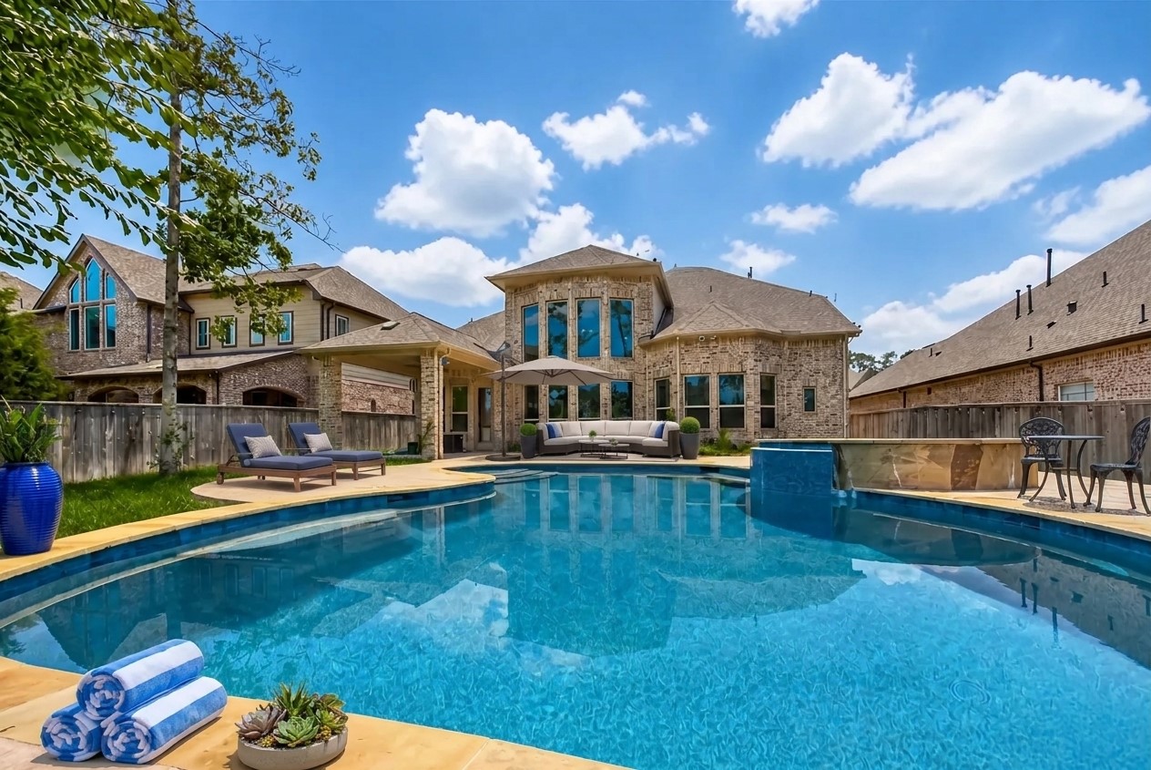 115 N Winter Sunrise Circle, Tomball, TX 77375
