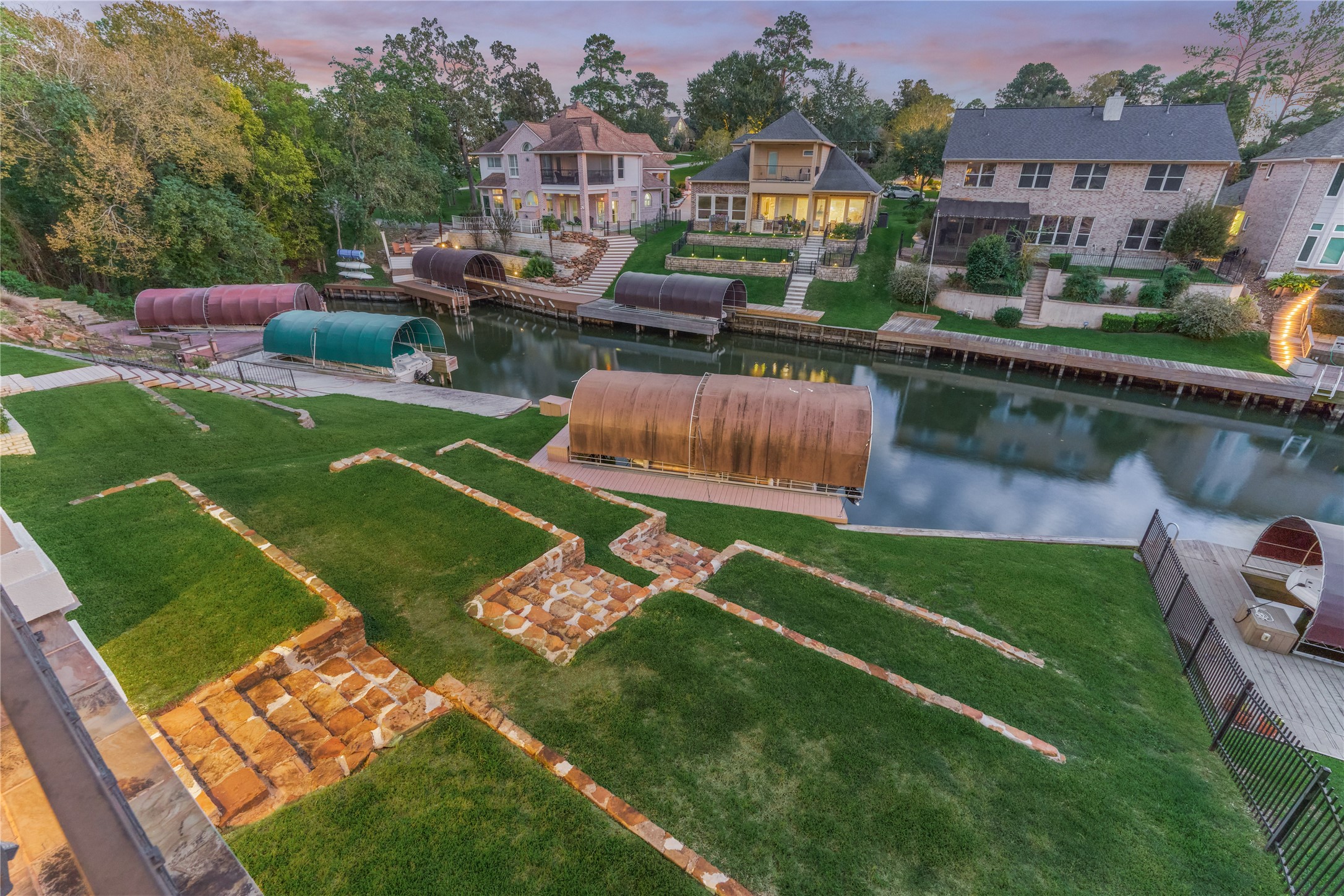 12323 Longmire Cove, Conroe, TX 77304