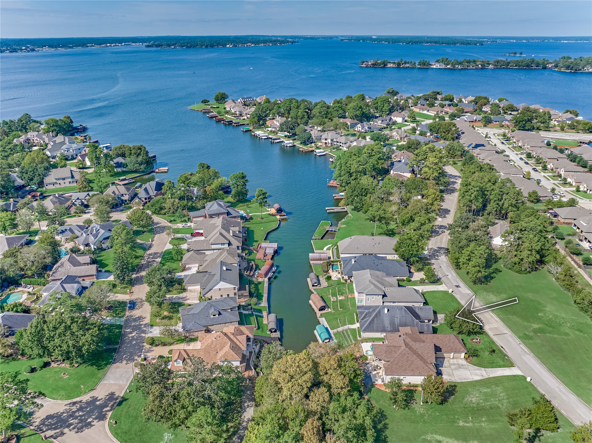 12323 Longmire Cove, Conroe, TX 77304