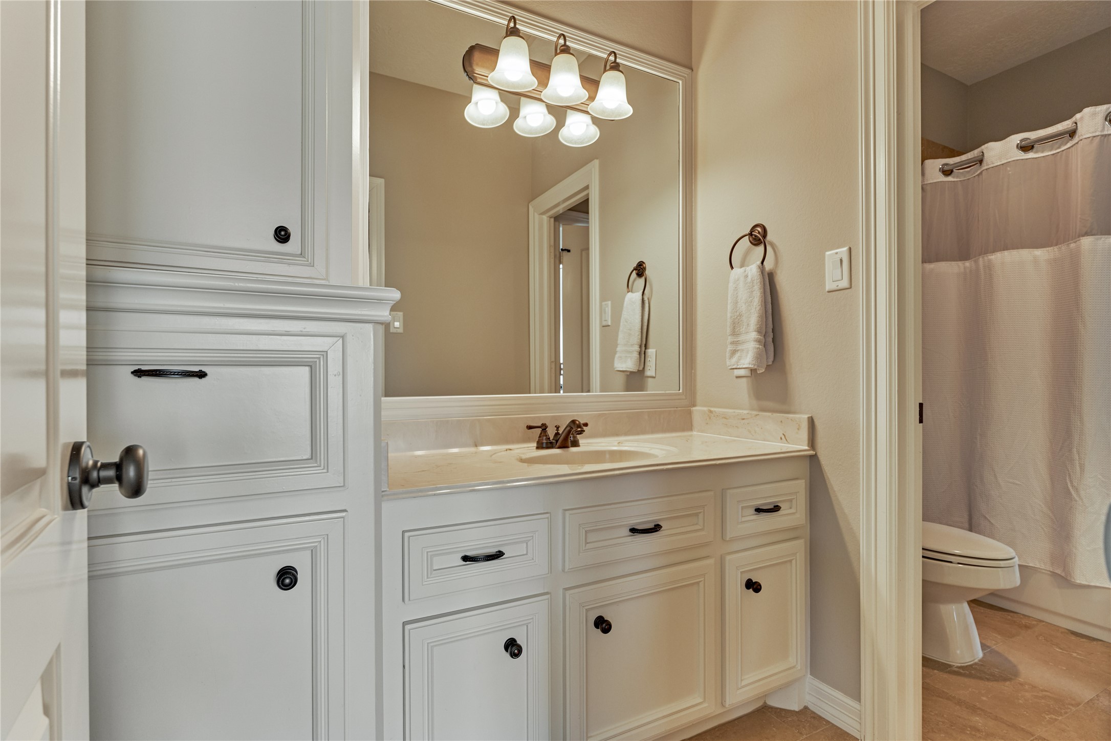 12323 Longmire Cove, Conroe, TX 77304
