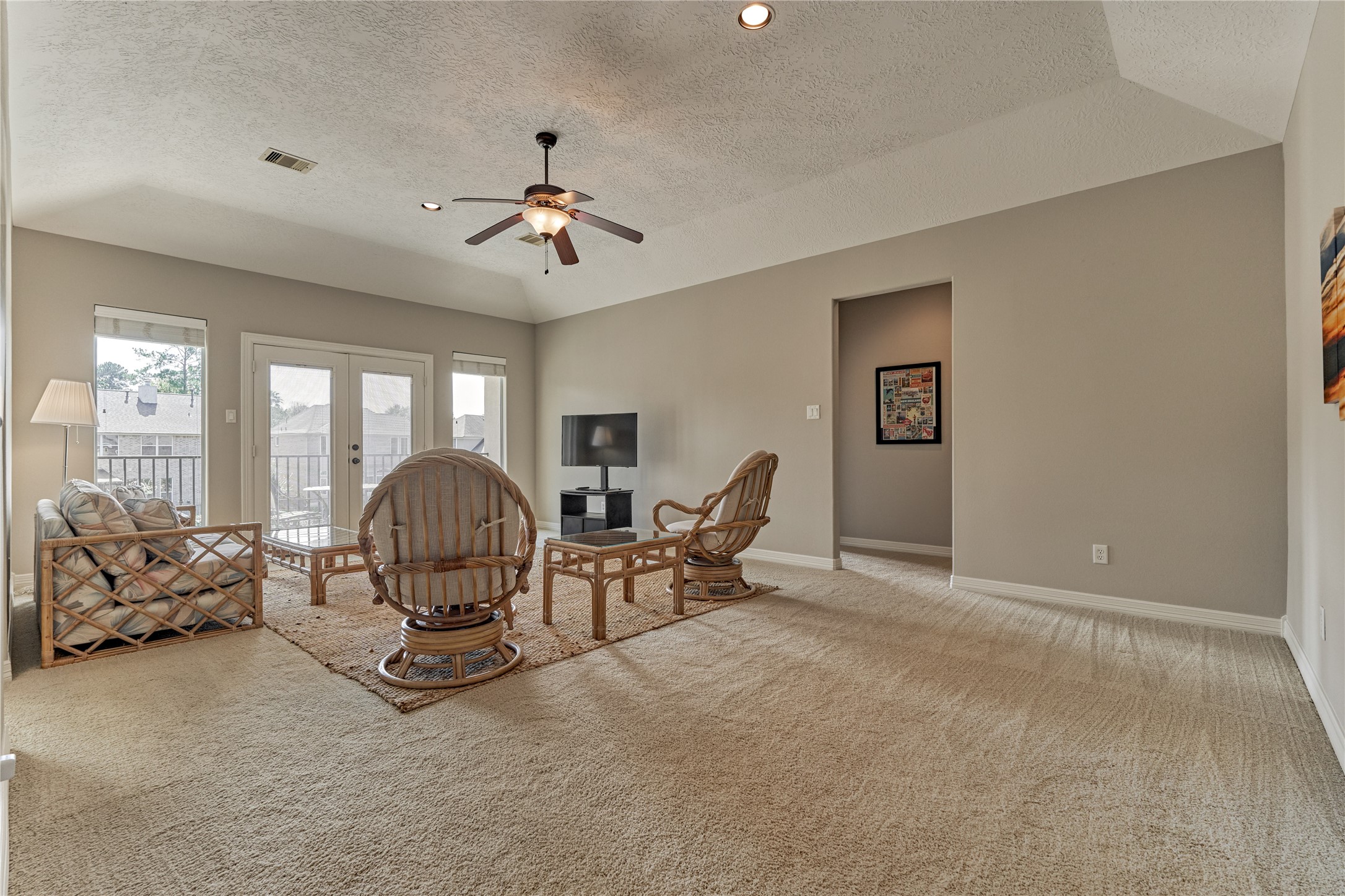 12323 Longmire Cove, Conroe, TX 77304