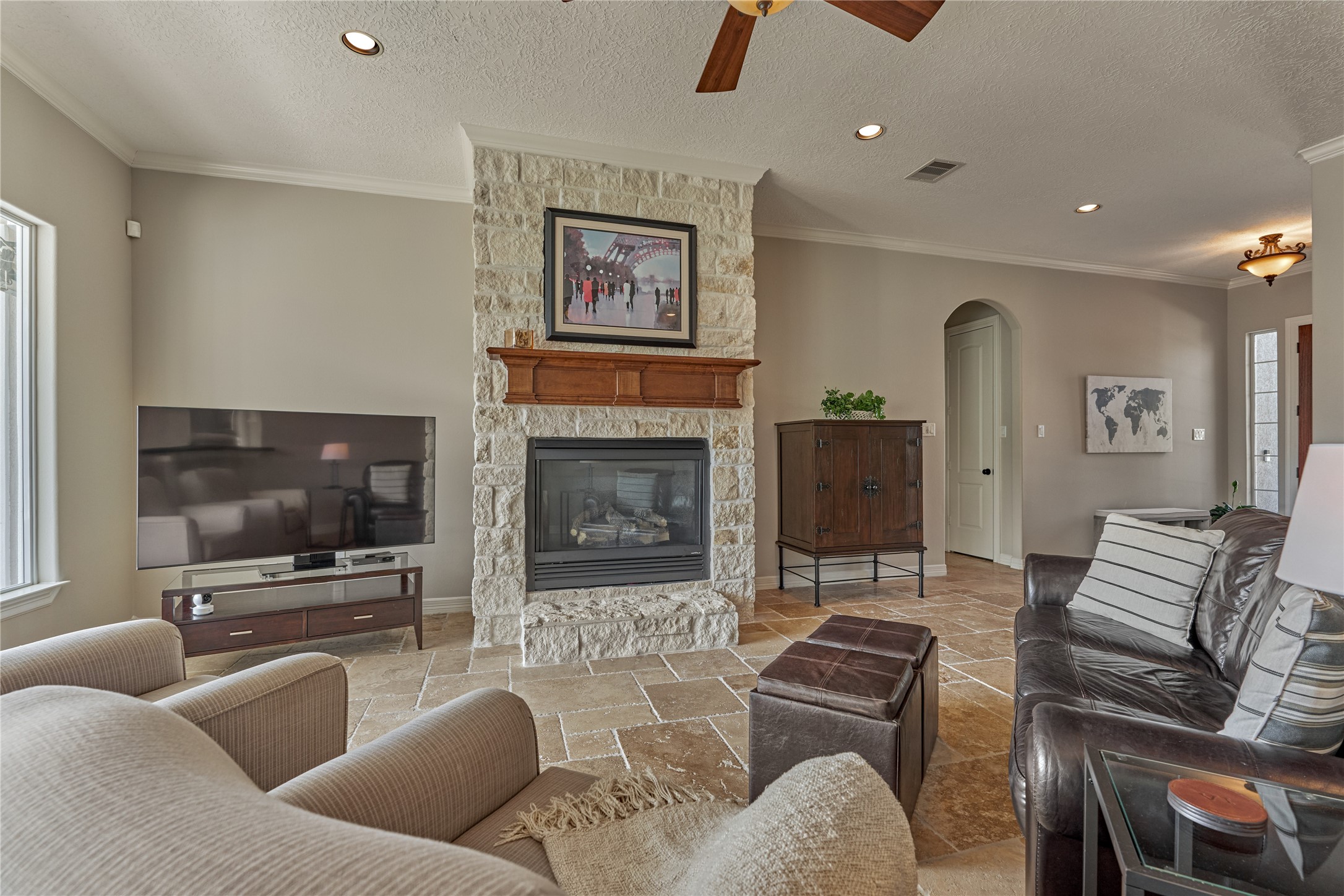 12323 Longmire Cove, Conroe, TX 77304