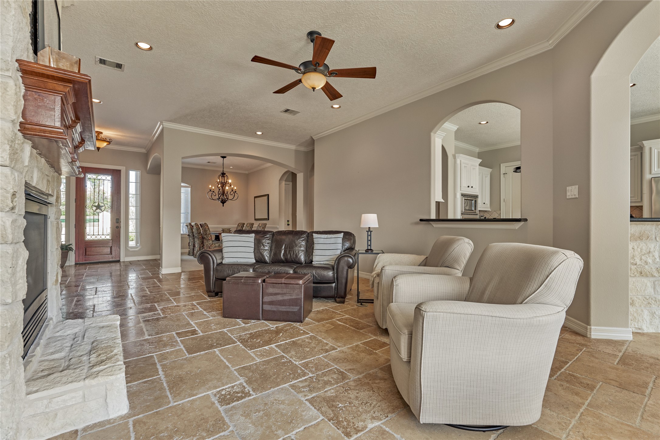 12323 Longmire Cove, Conroe, TX 77304