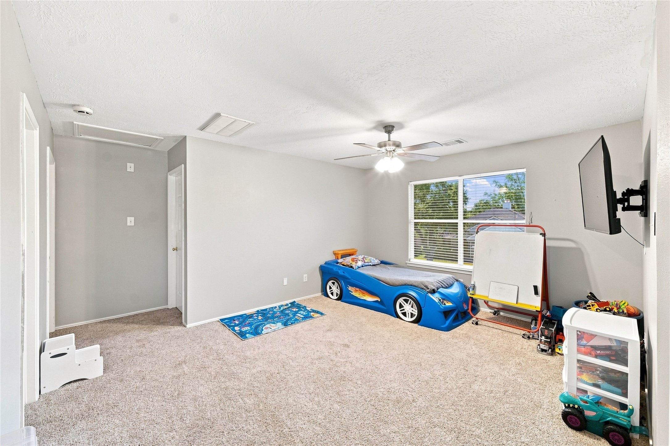 gameroom upstairs